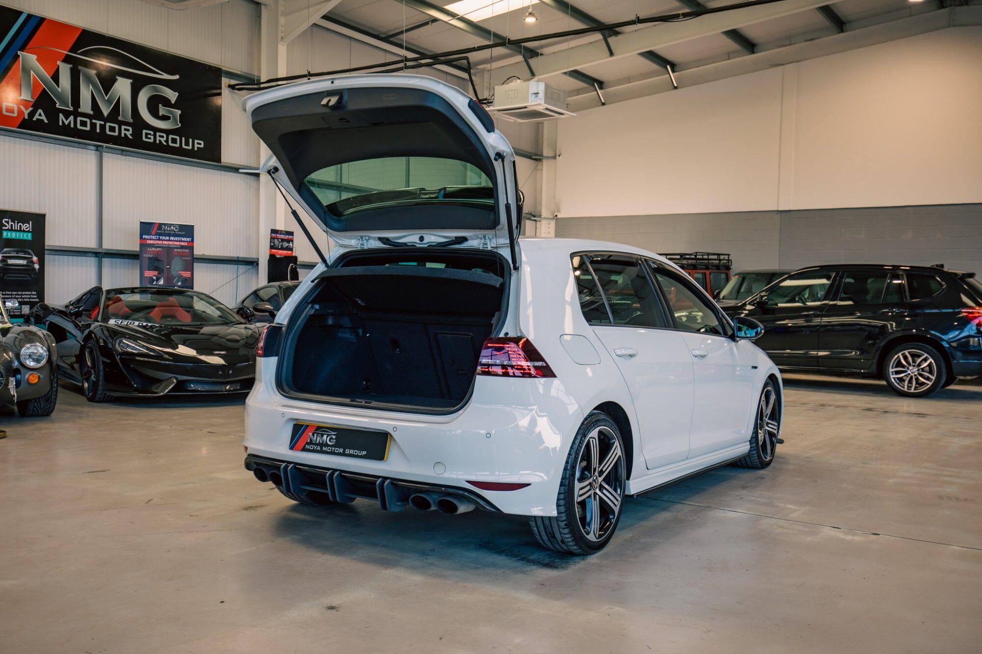 Volkswagen Golf view 28