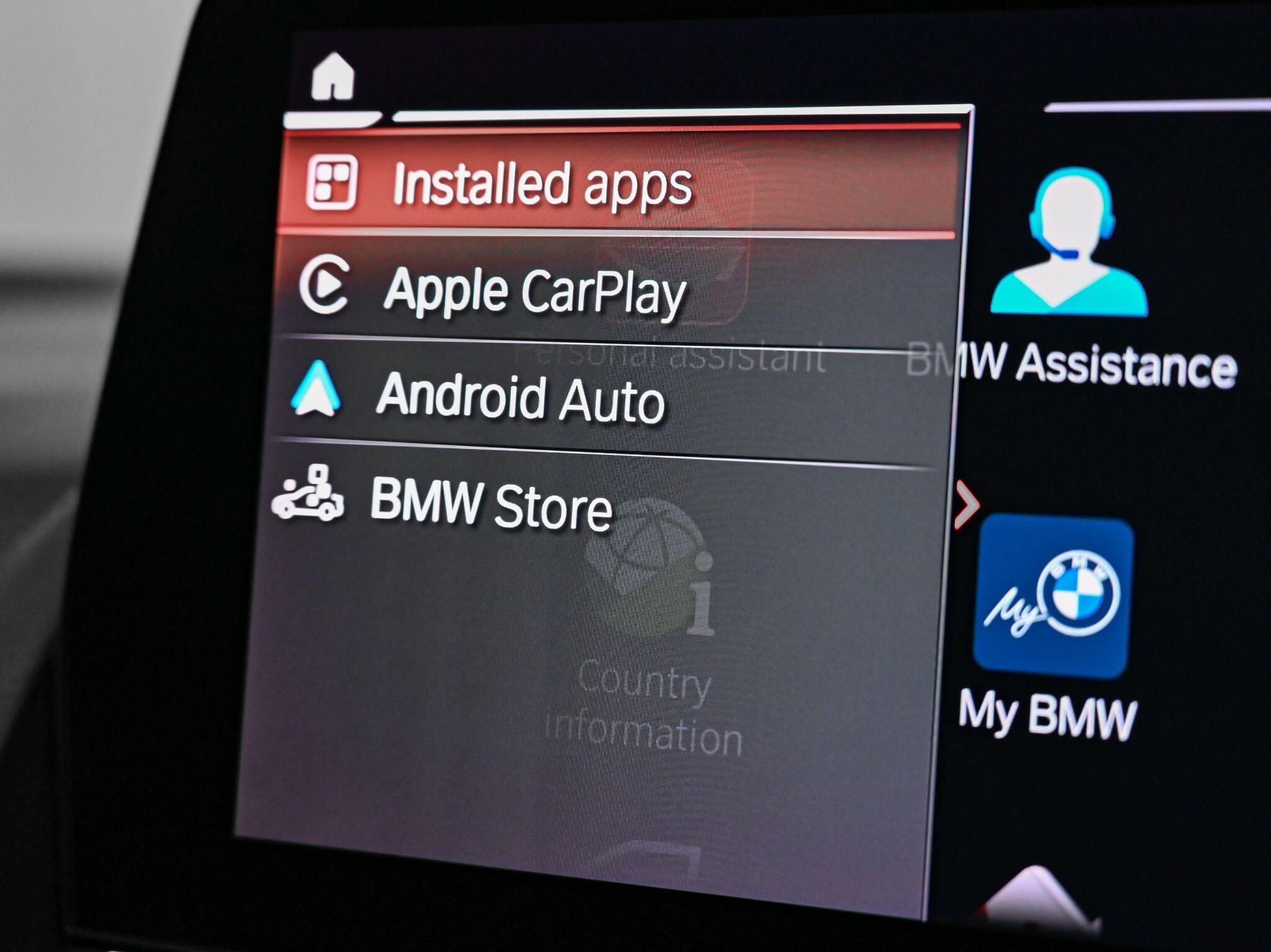 BMW 8 Series view 12
