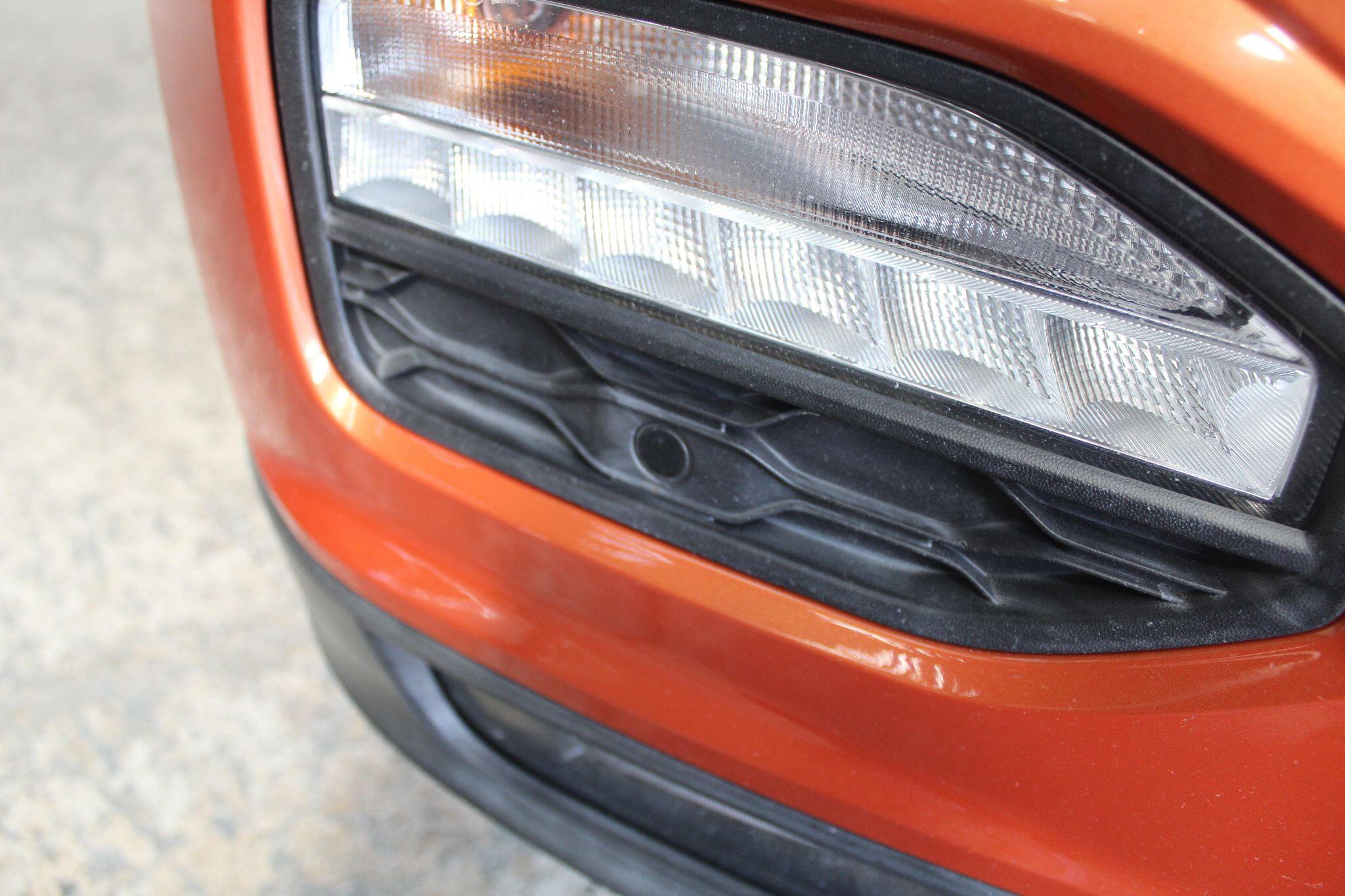 Volkswagen T-Roc view 16
