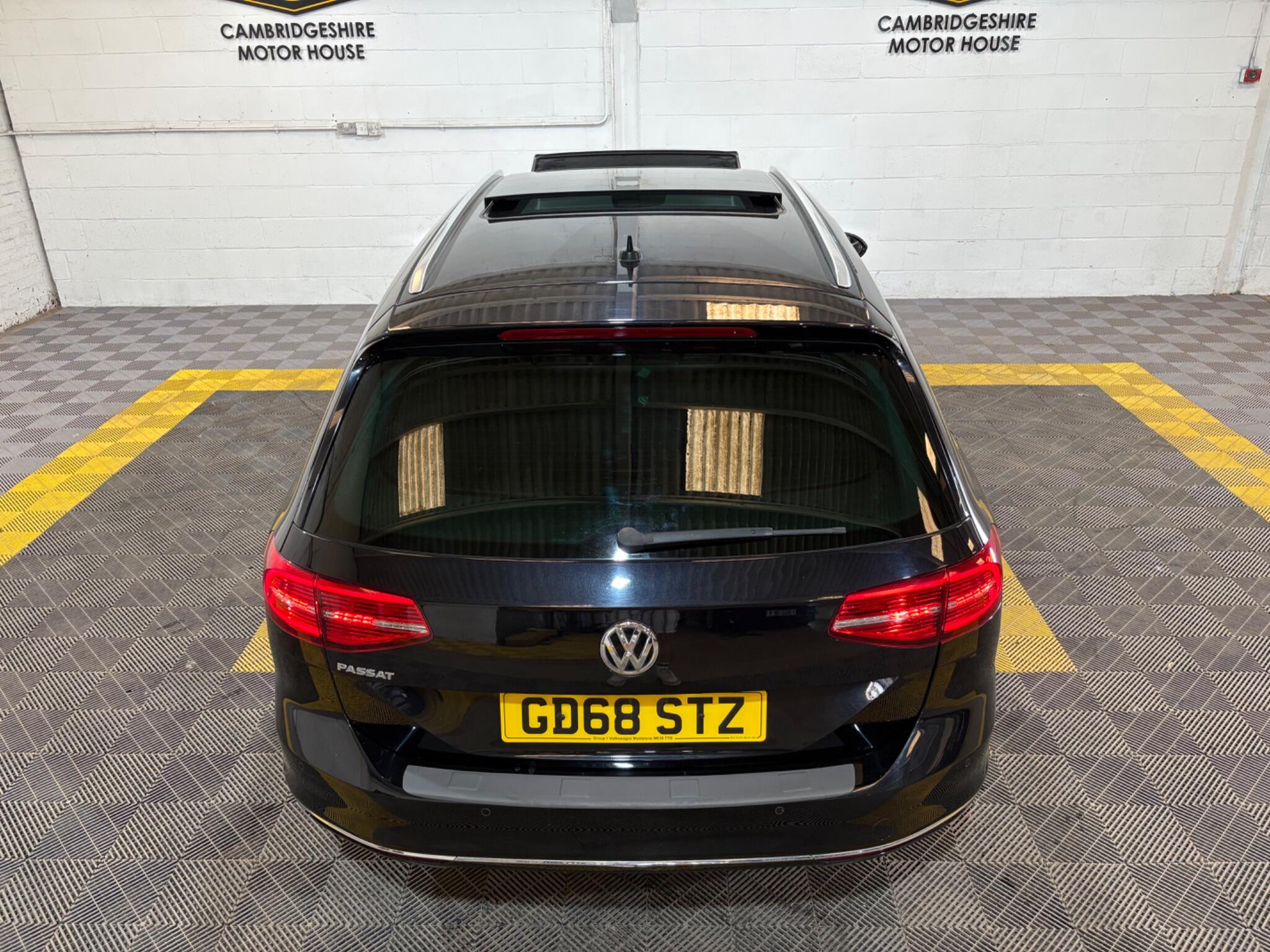 Volkswagen Passat view 57