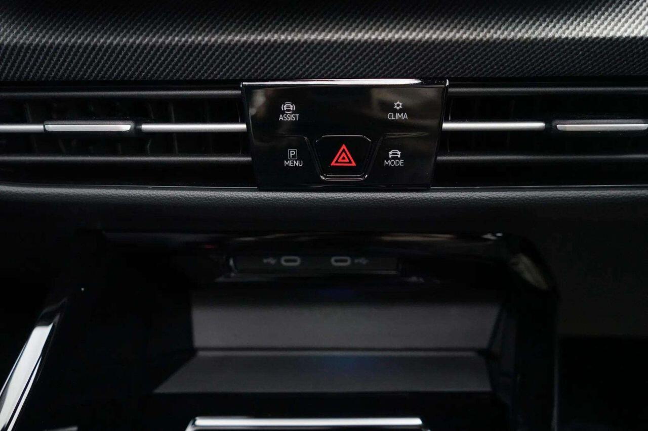 Volkswagen Golf view 28