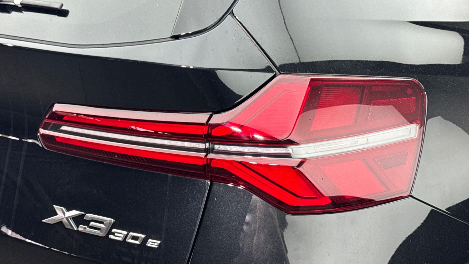 BMW X3 view 7