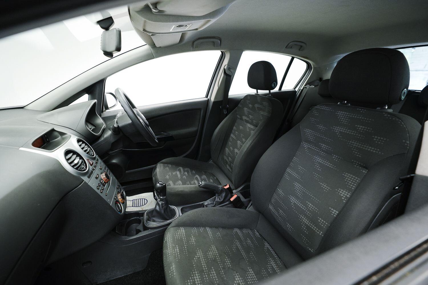 Vauxhall Corsa view 25
