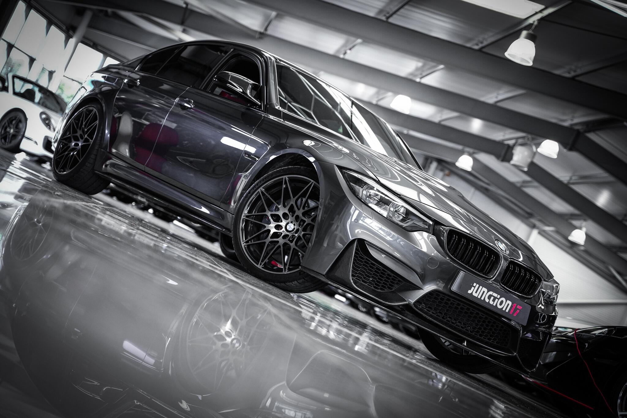BMW M3 view 8