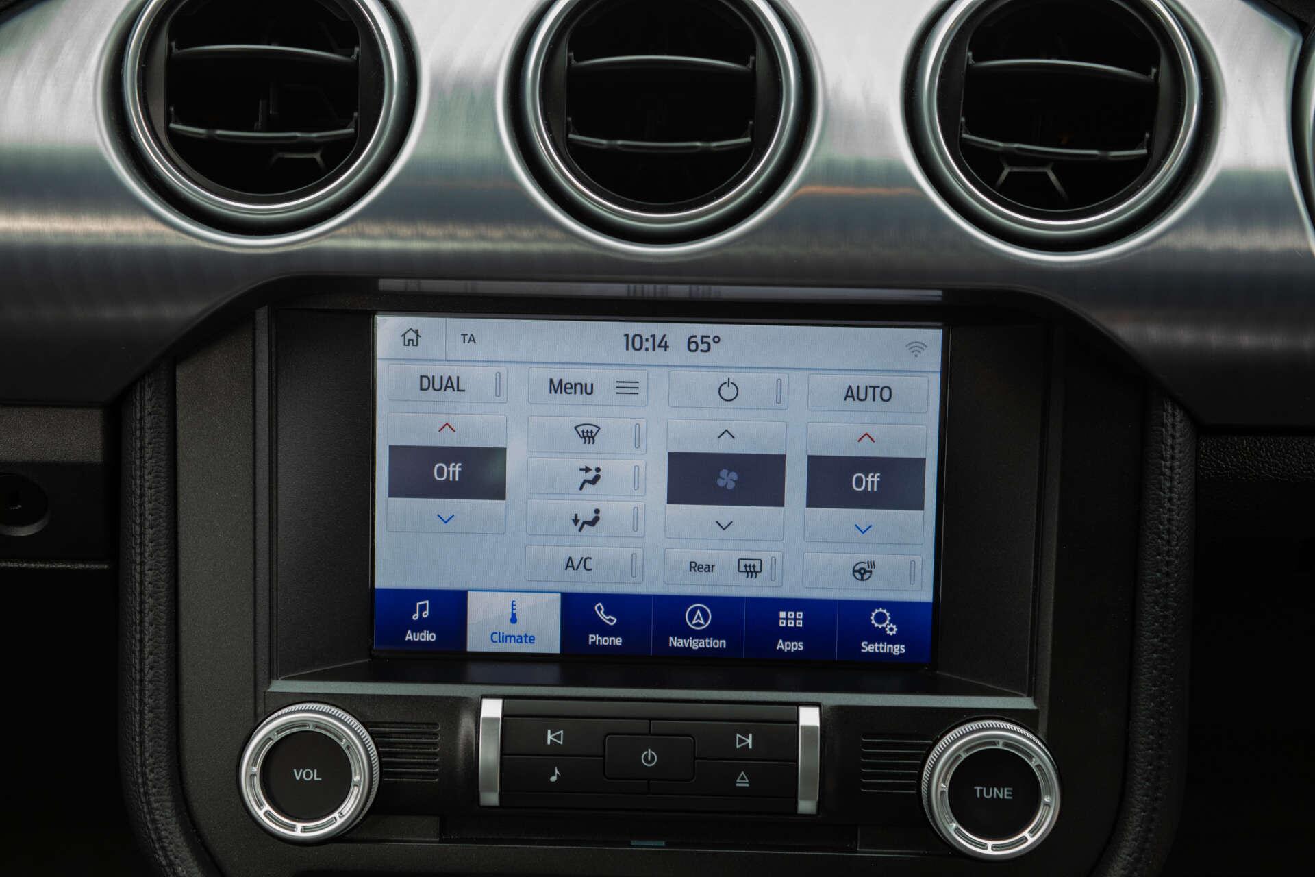 Ford Mustang view 65