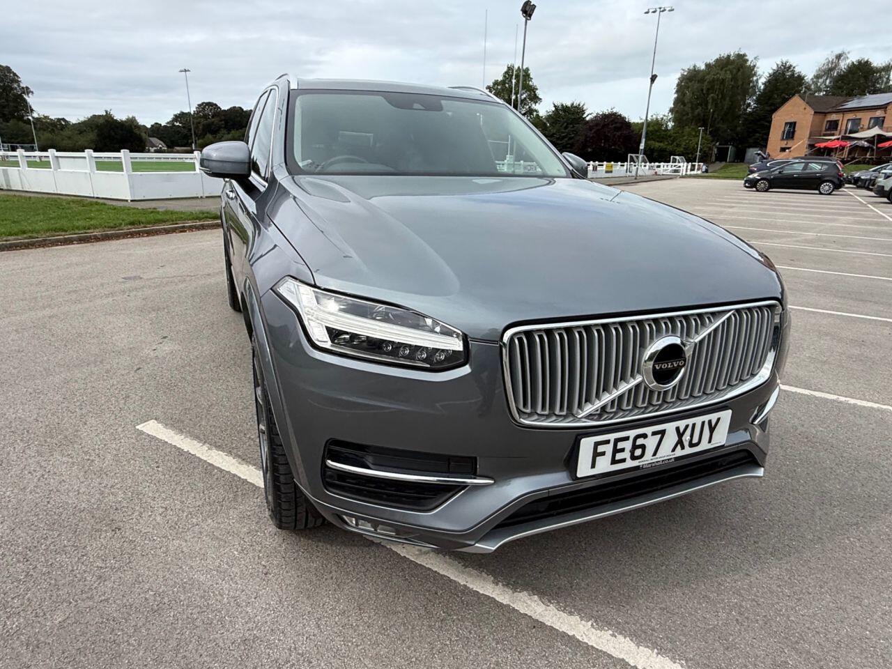 Volvo XC90 view 50
