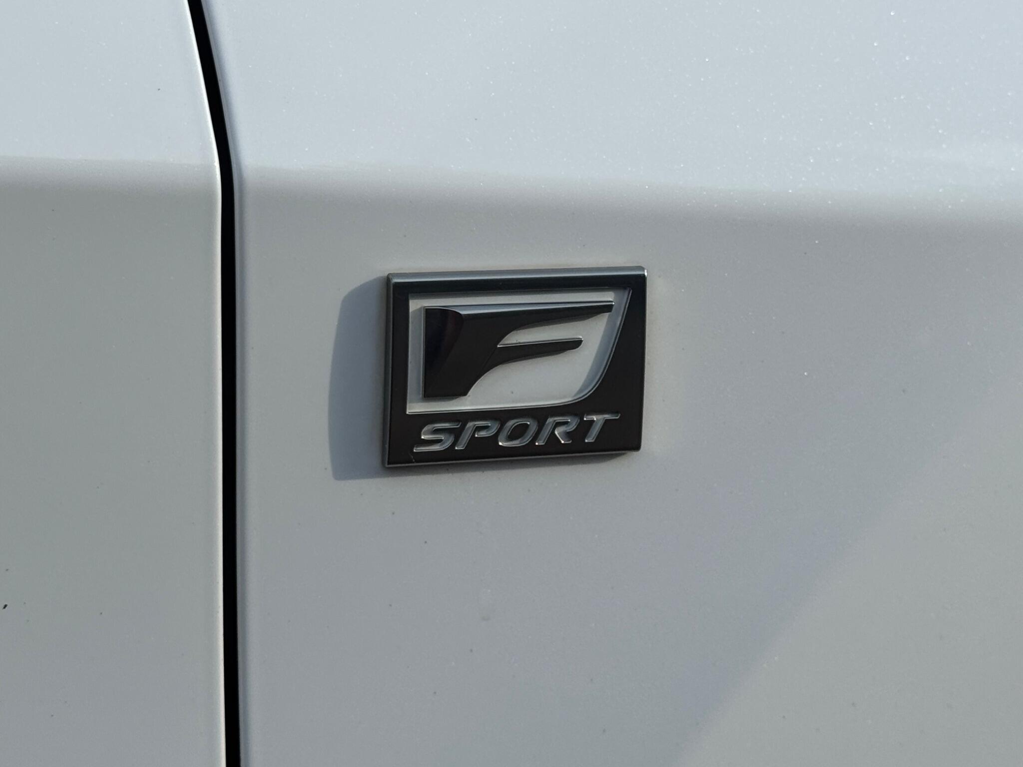Lexus RX view 85