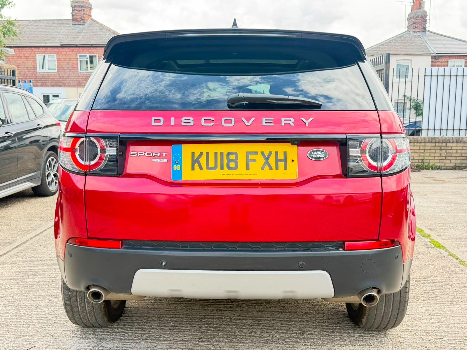 Land Rover Discovery Sport view 6