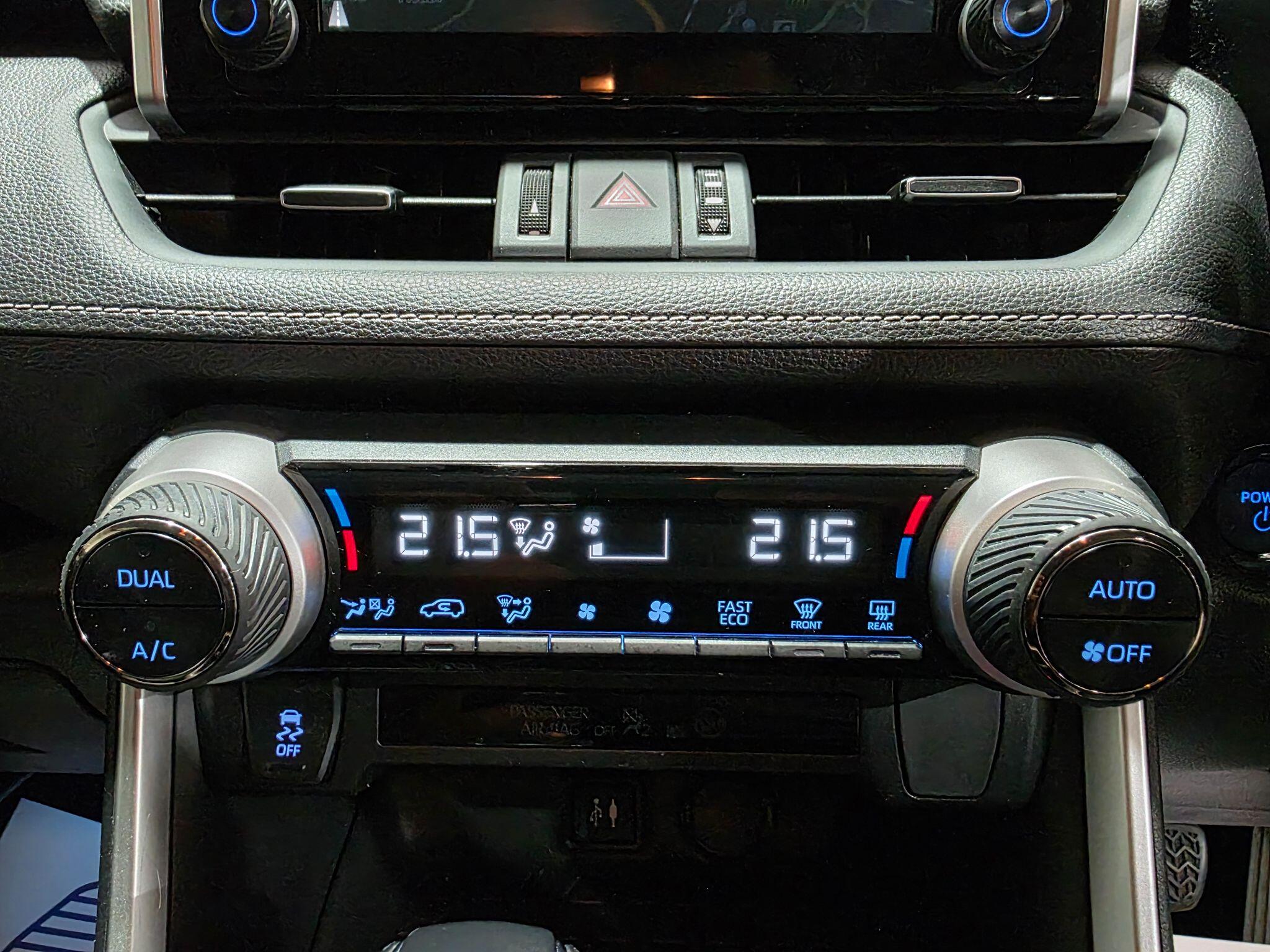 Toyota Rav4 view 9