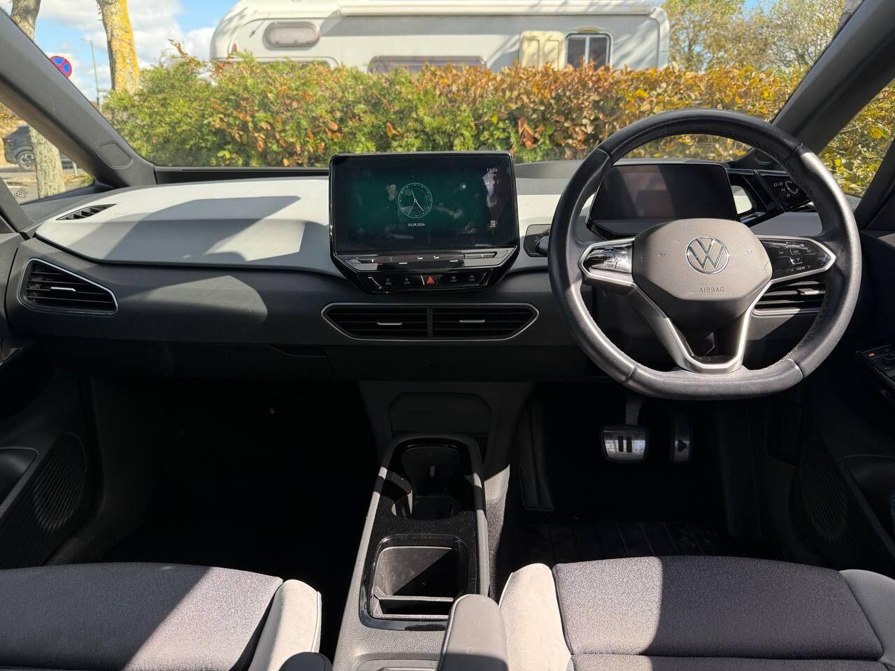 Volkswagen Id.3 view 19