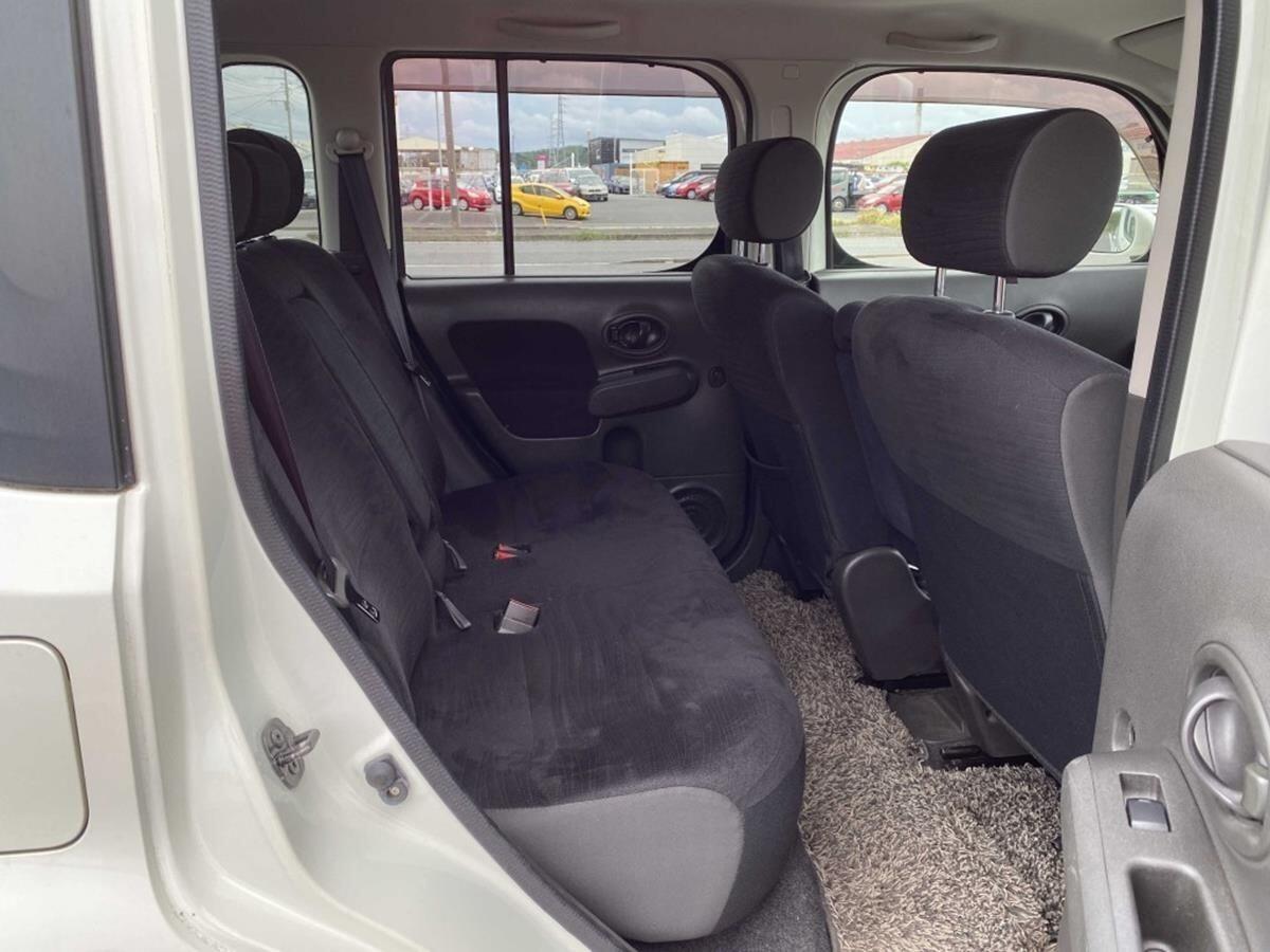 Nissan Cube view 11