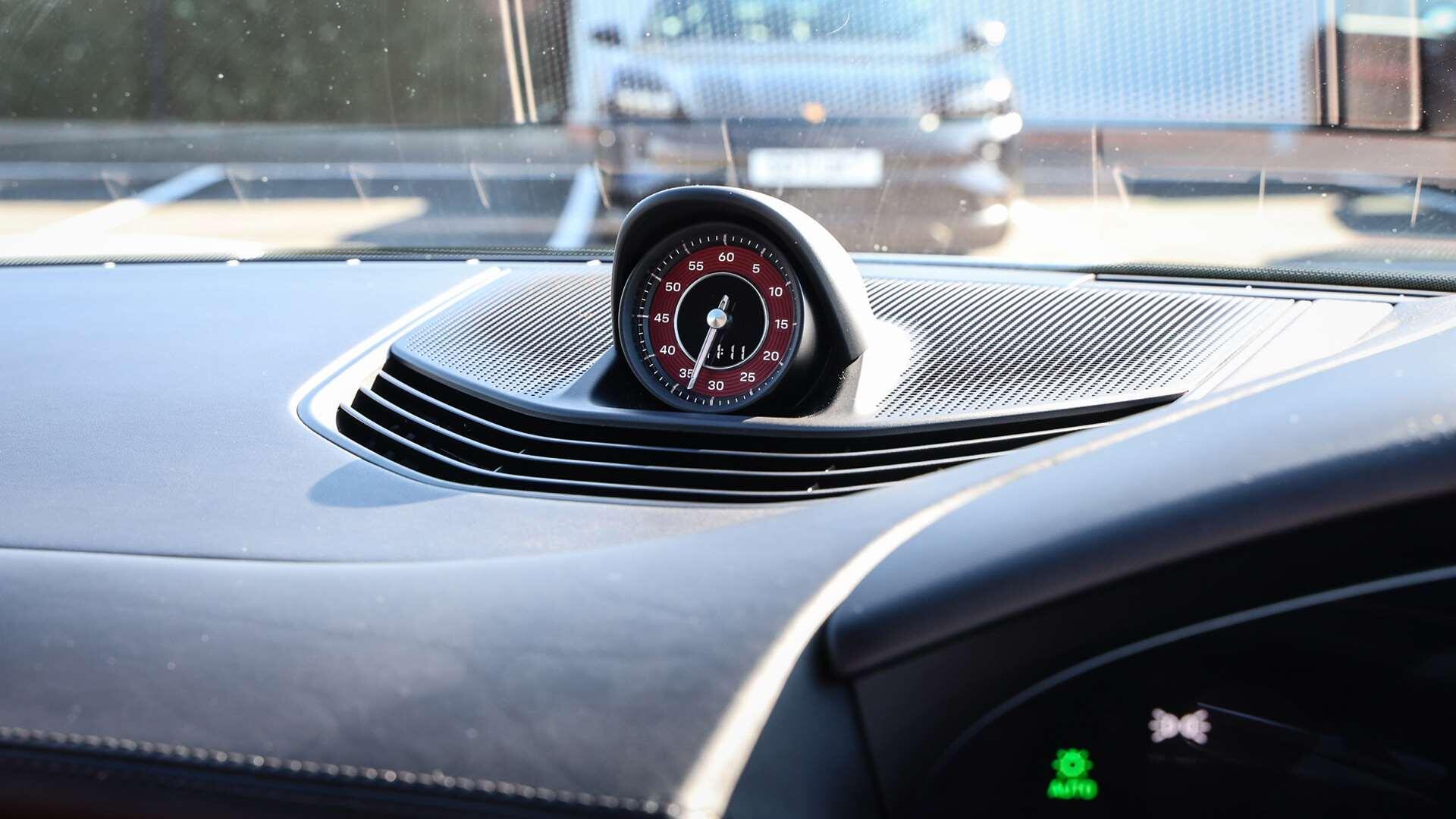 Porsche Taycan view 17