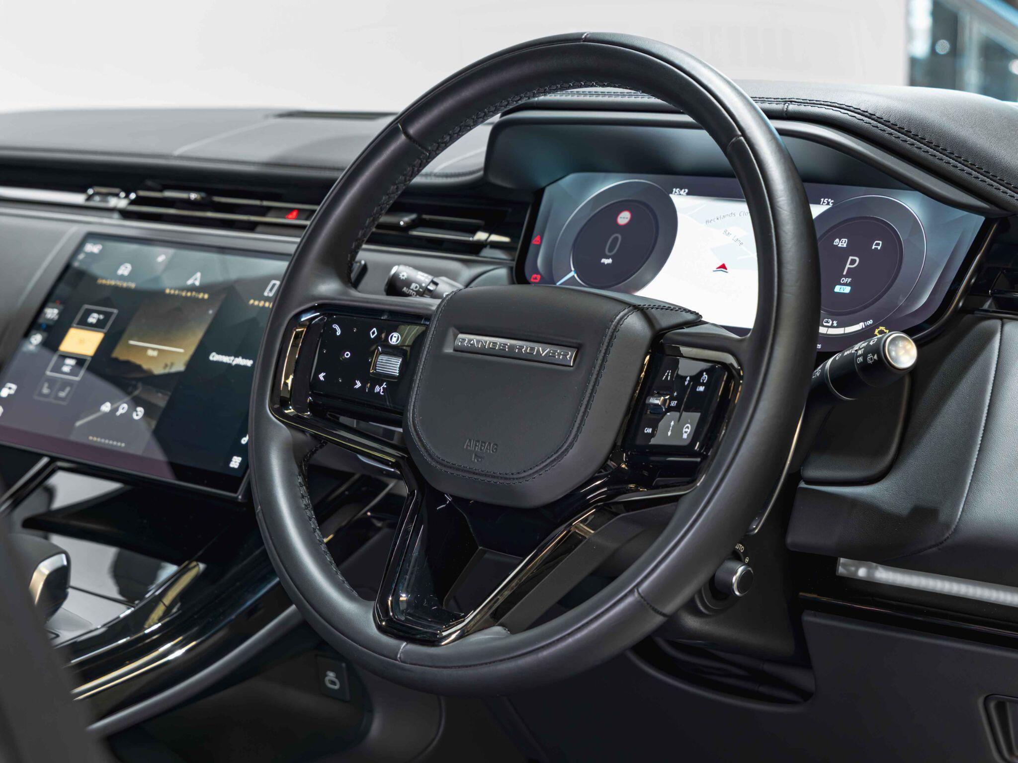 Land Rover Range Rover Sport view 18