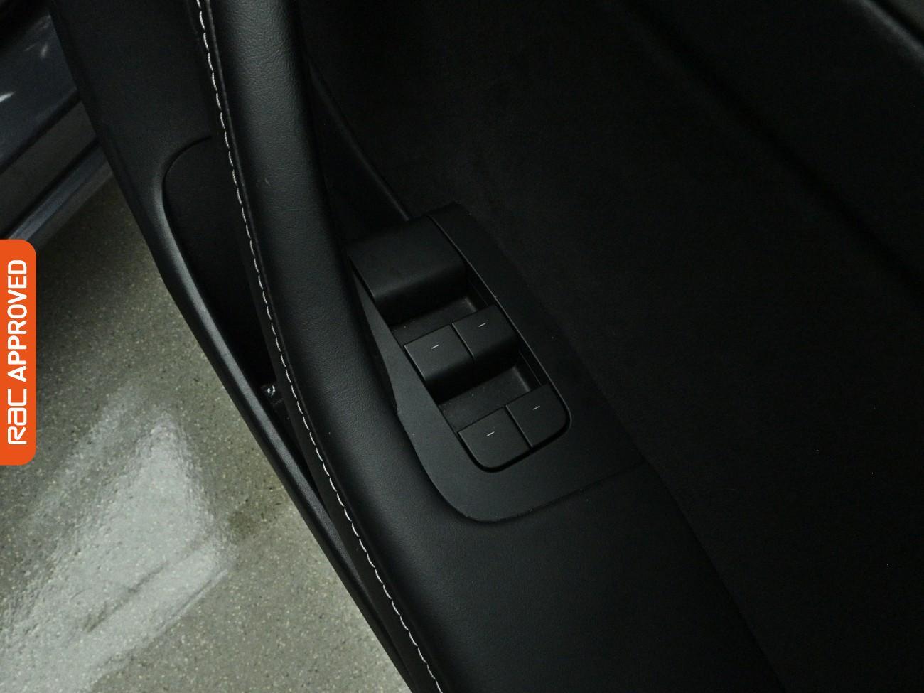 Tesla Model 3 view 26