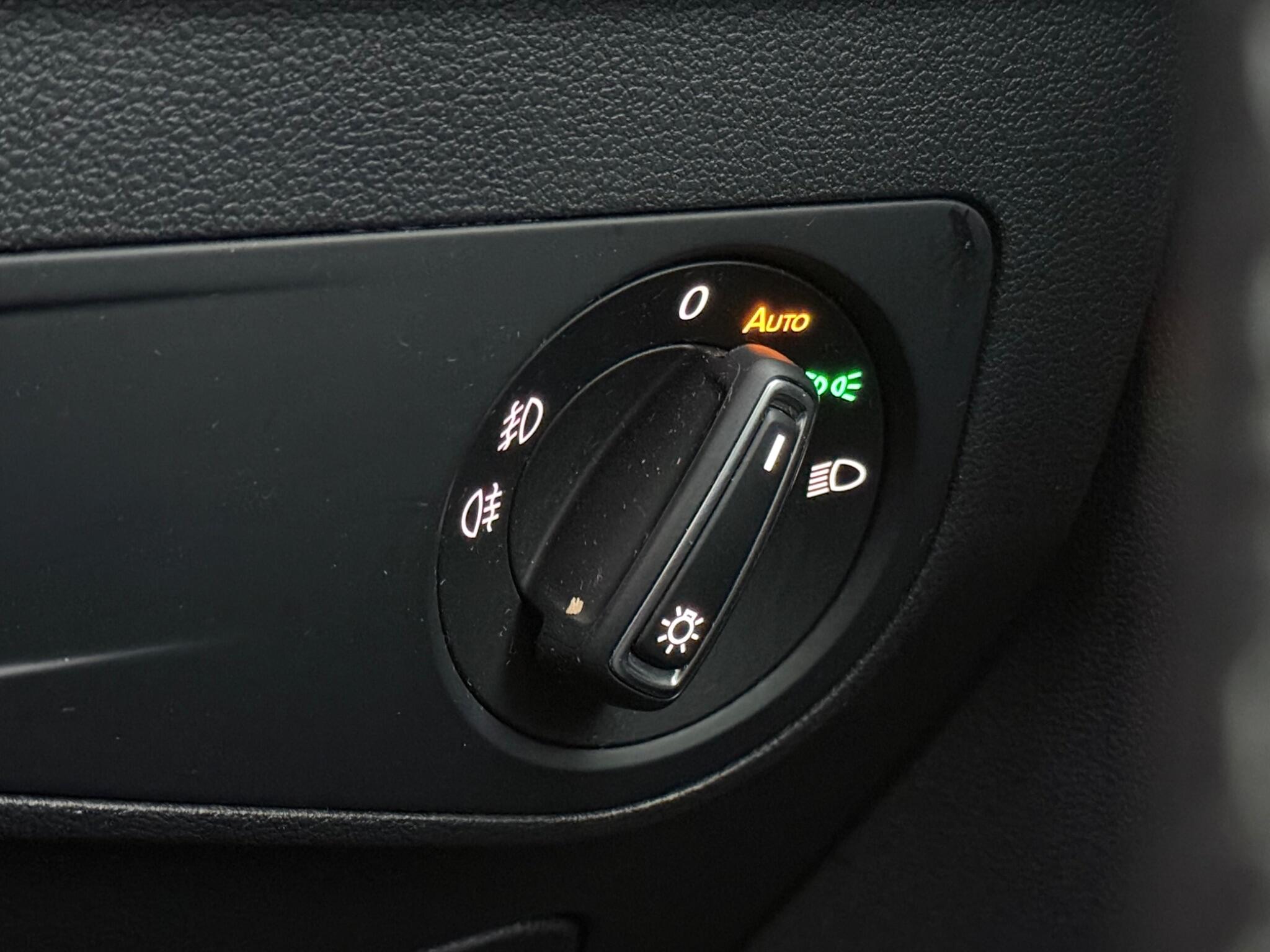Volkswagen Tiguan view 19