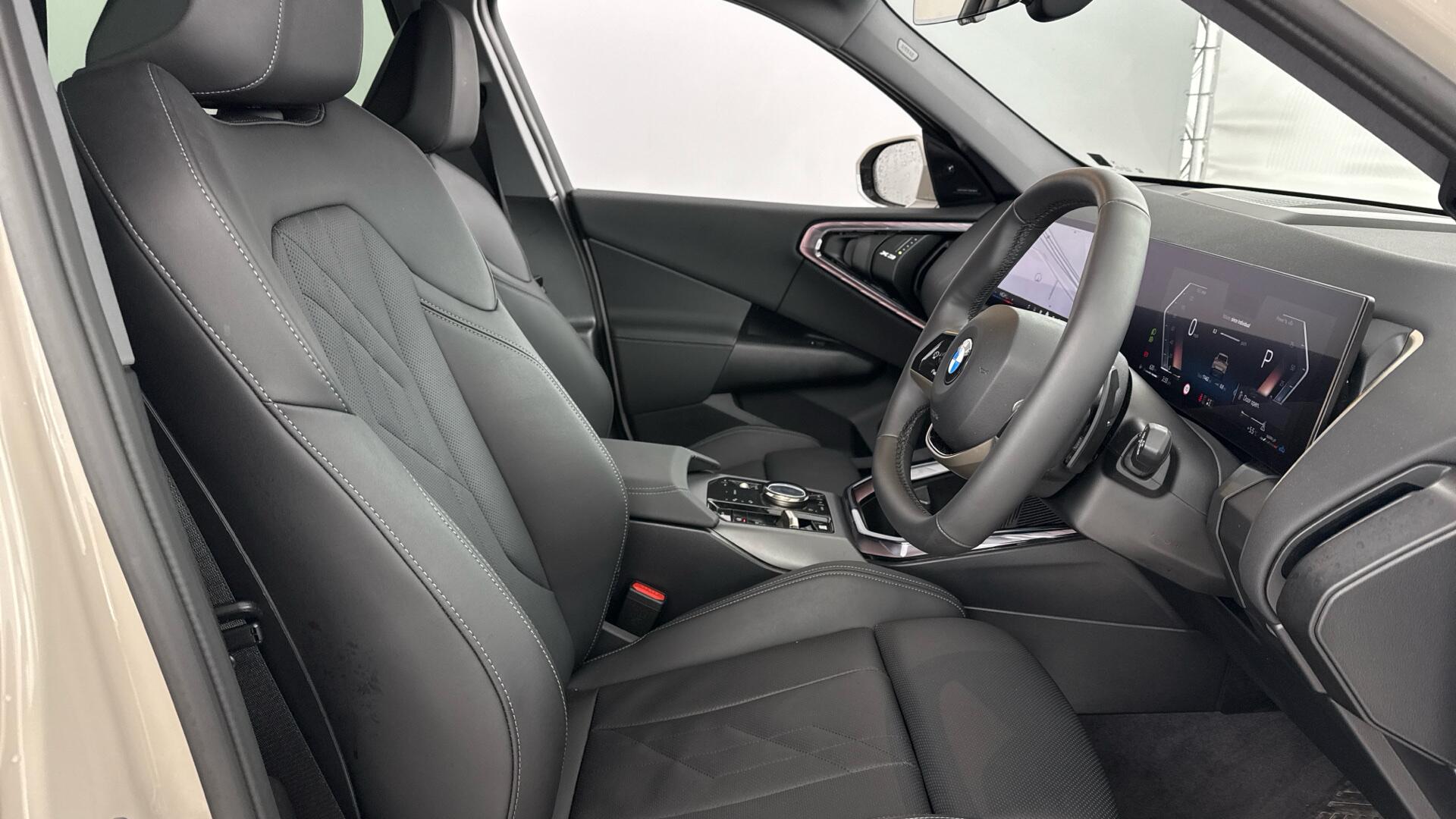 BMW X3 view 11