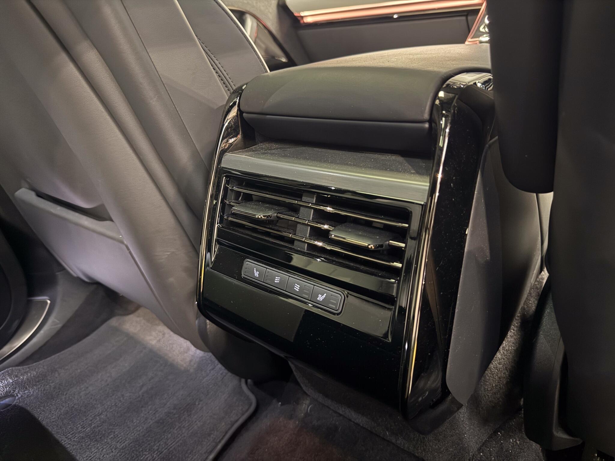 Land Rover Range Rover Sport view 53