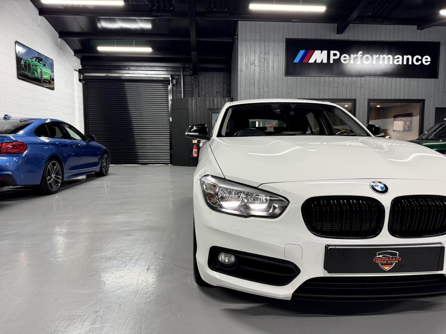 BMW 1 Series view 28
