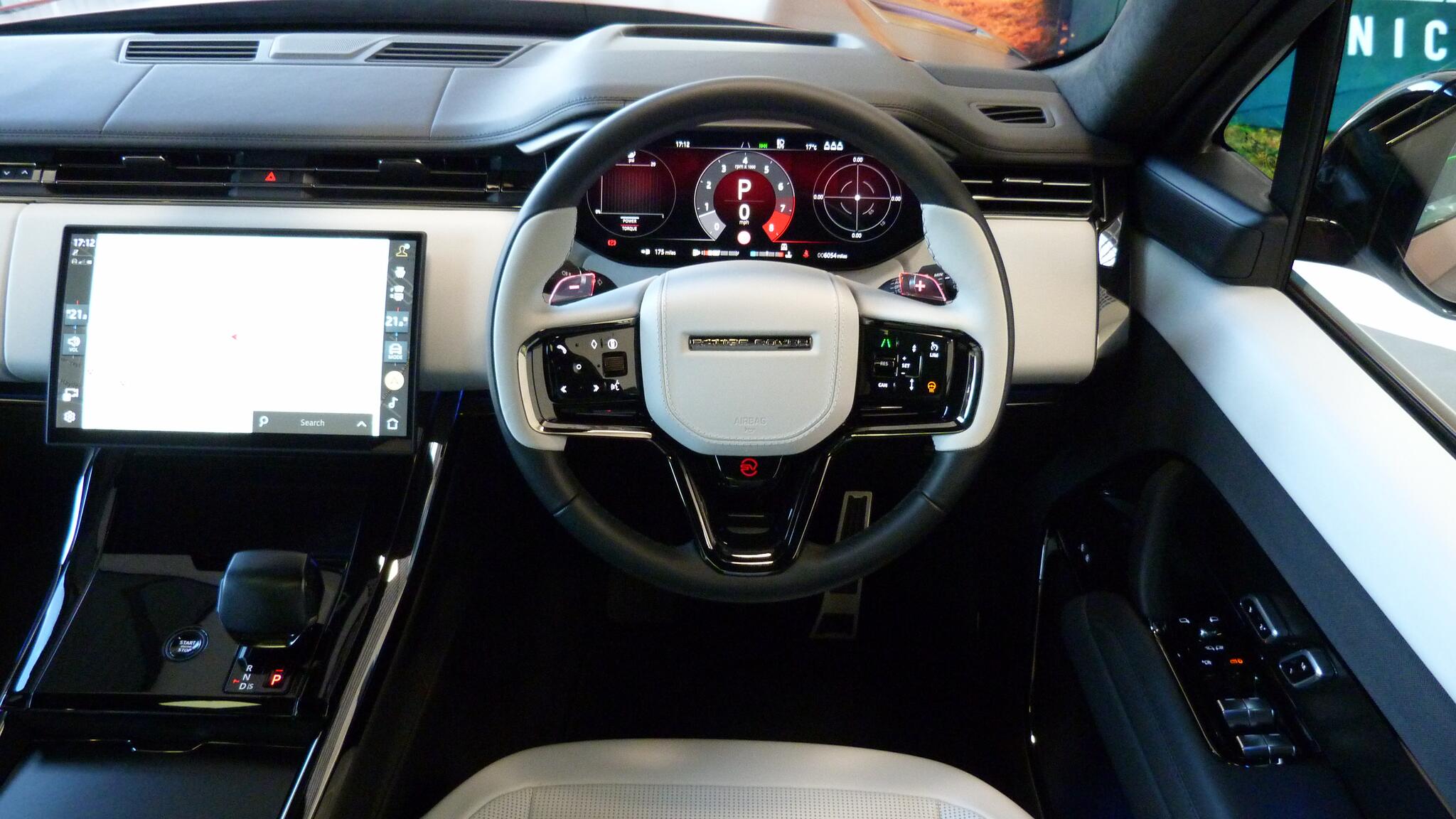 Land Rover Range Rover Sport view 21