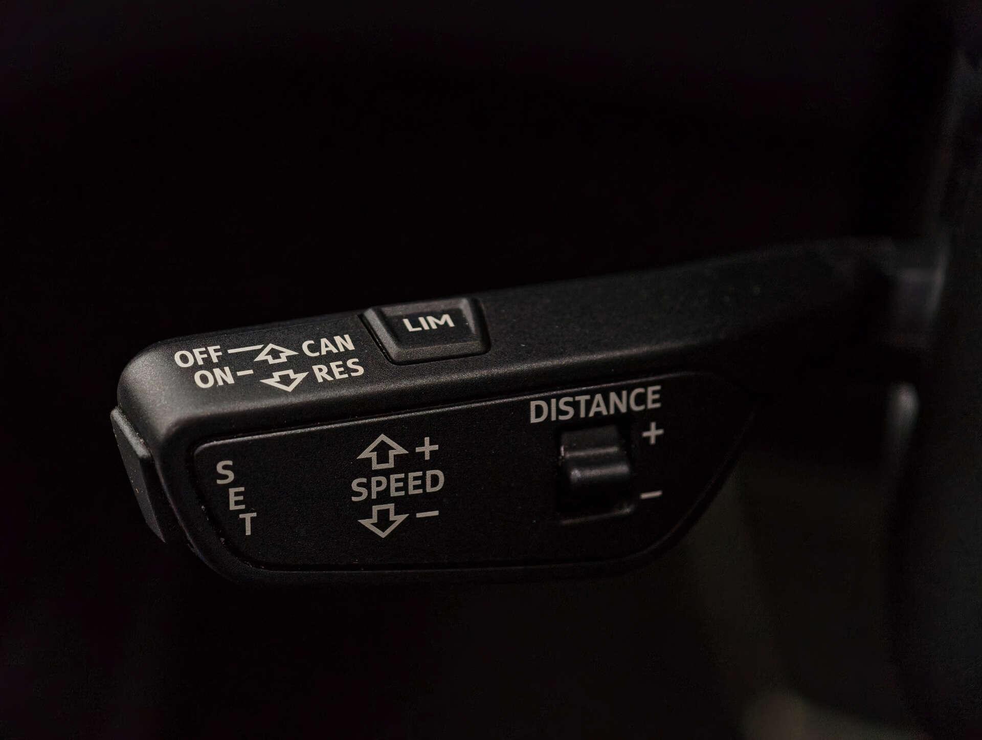 Audi S6 Avant view 35