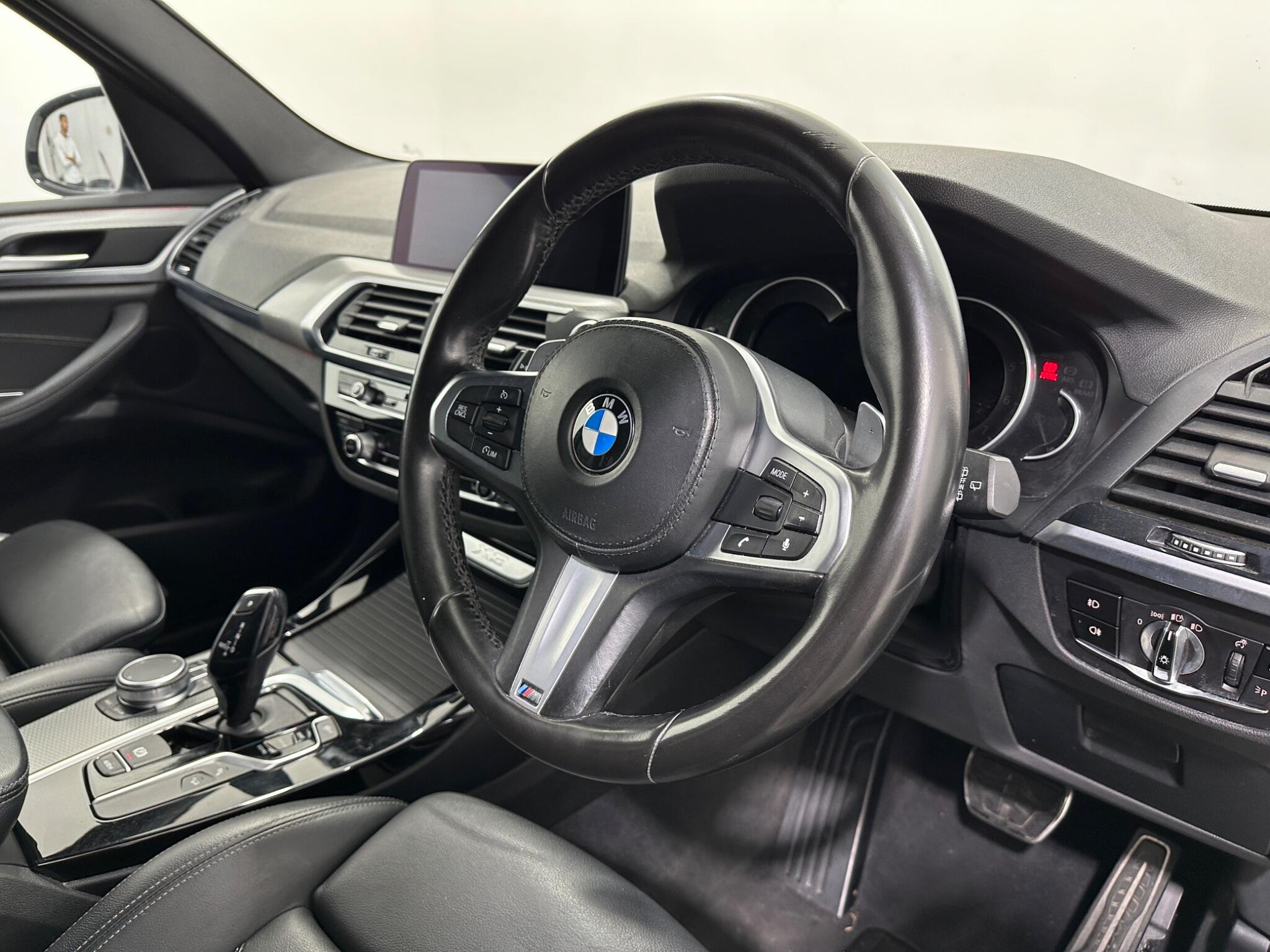 BMW X3 view 11