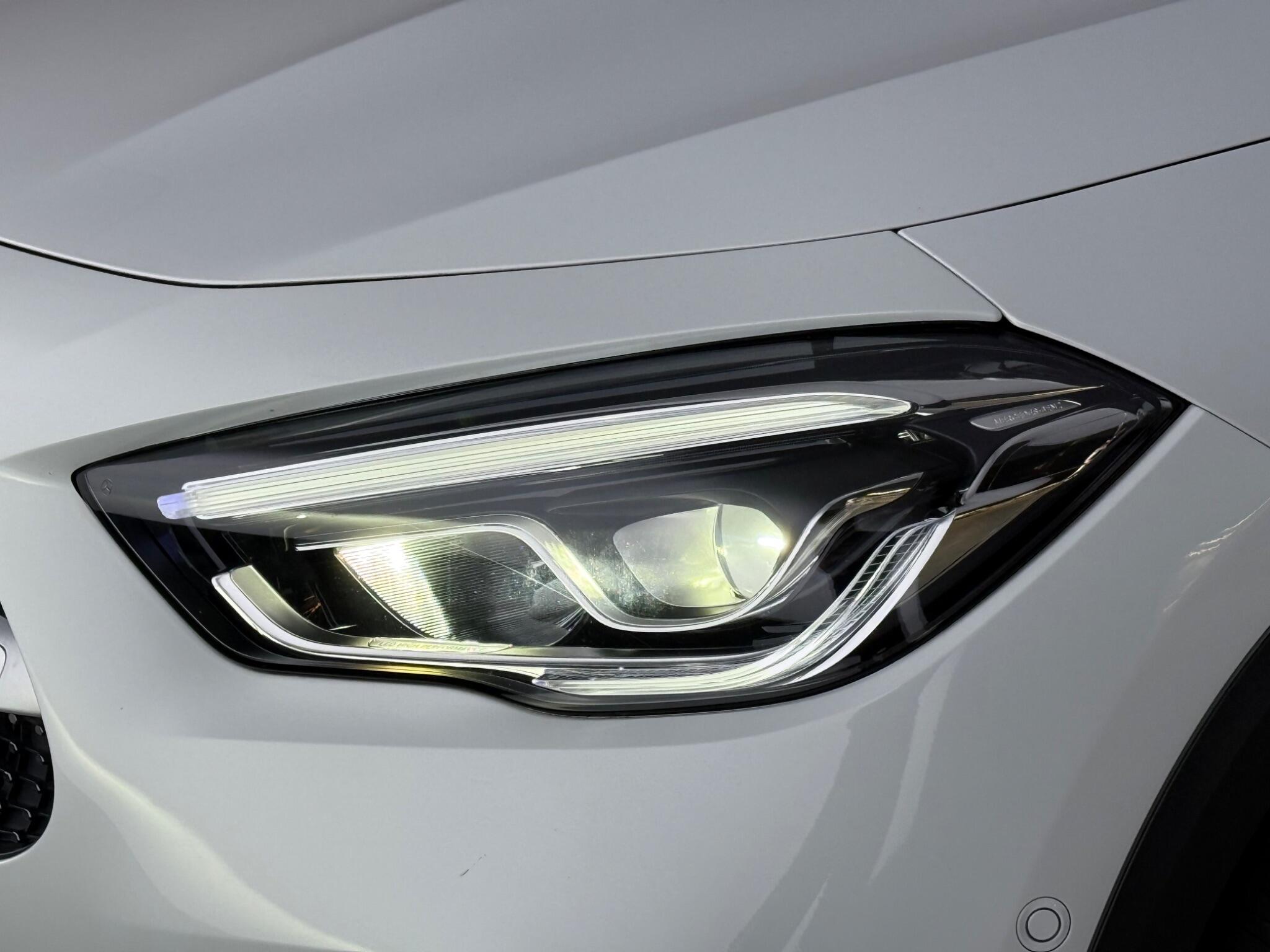 Mercedes-Benz Gla view 13