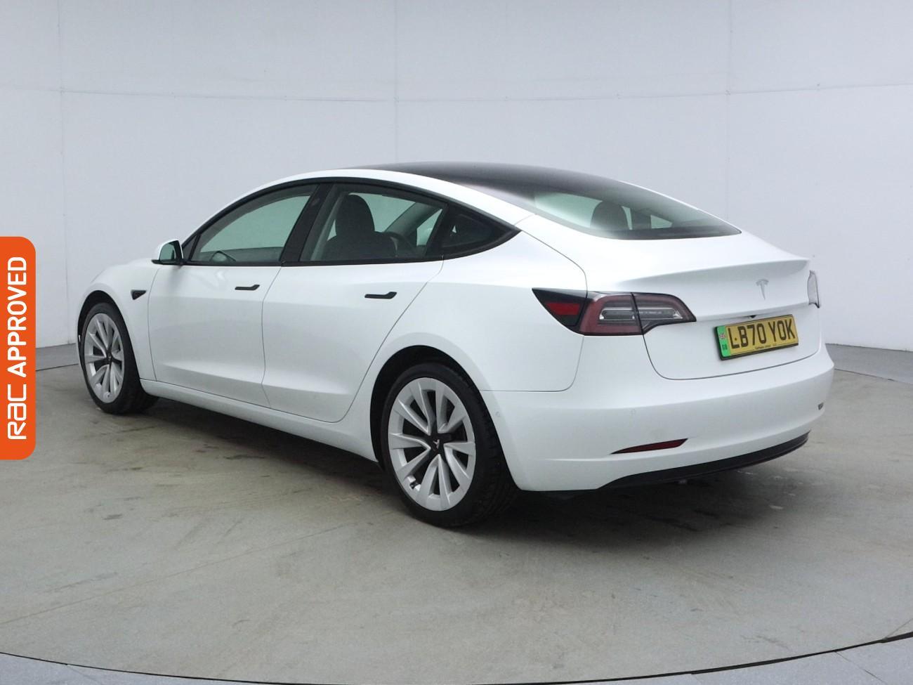 Tesla Model 3 view 5