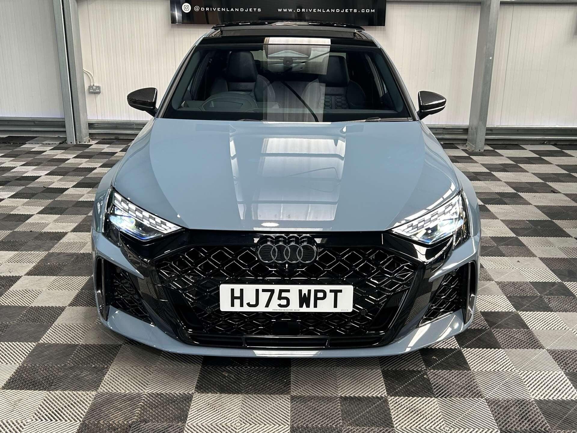 Audi RS3 view 20