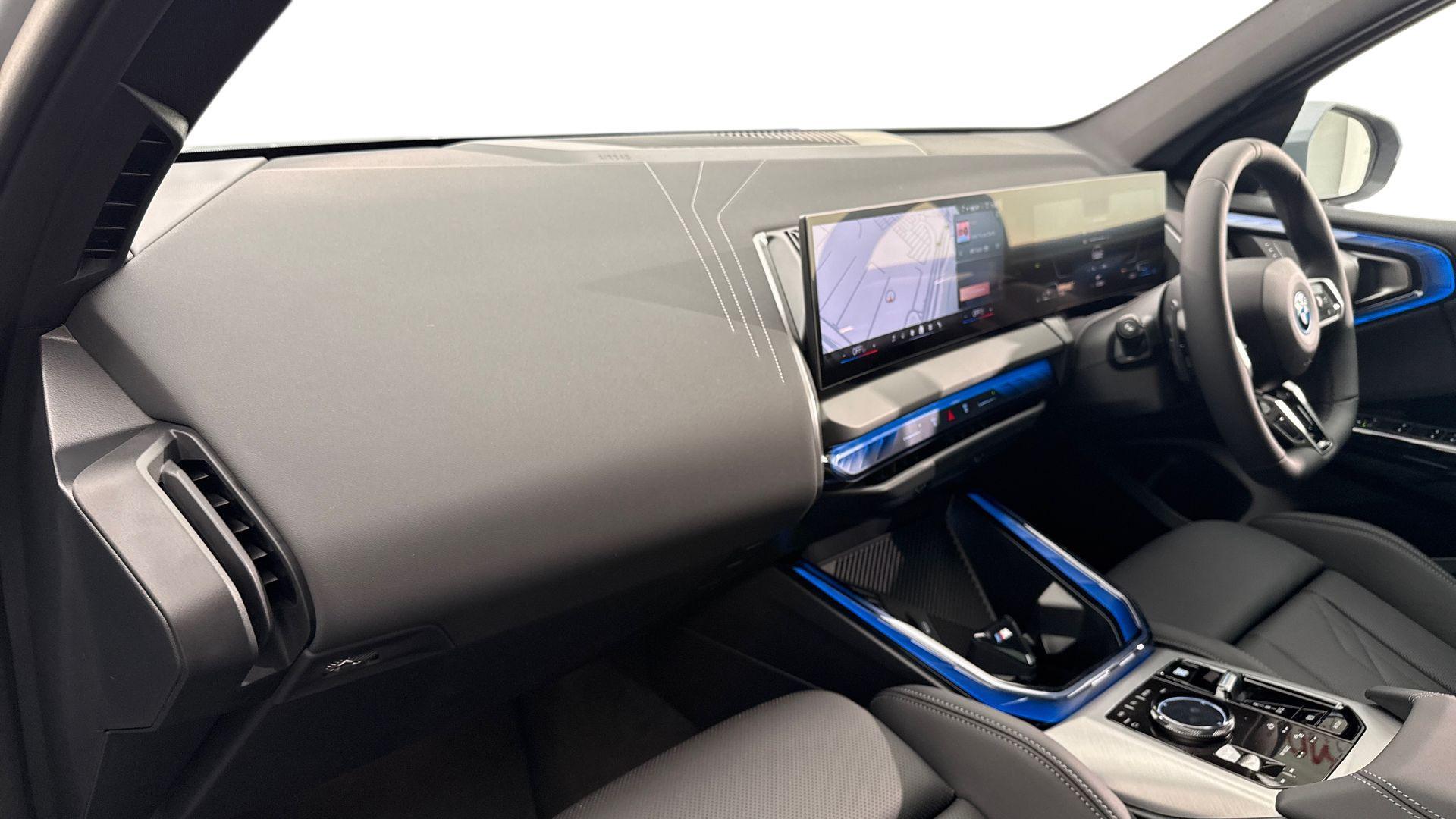 BMW X3 view 7
