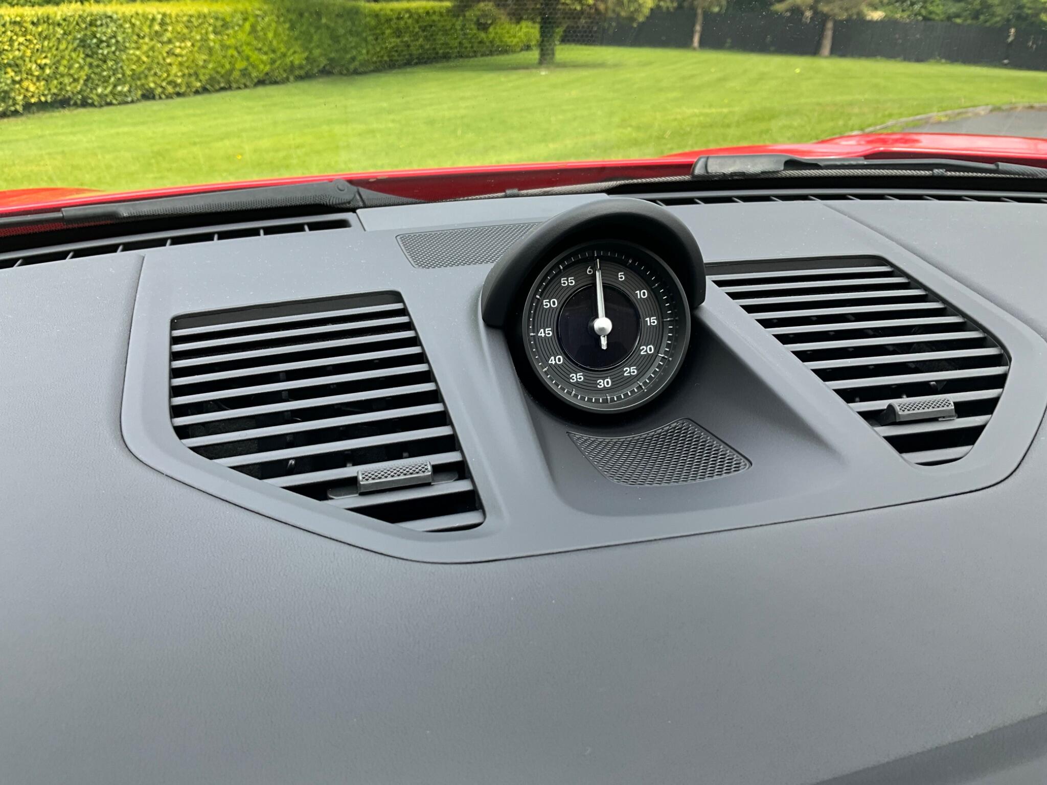 Porsche 911 view 46