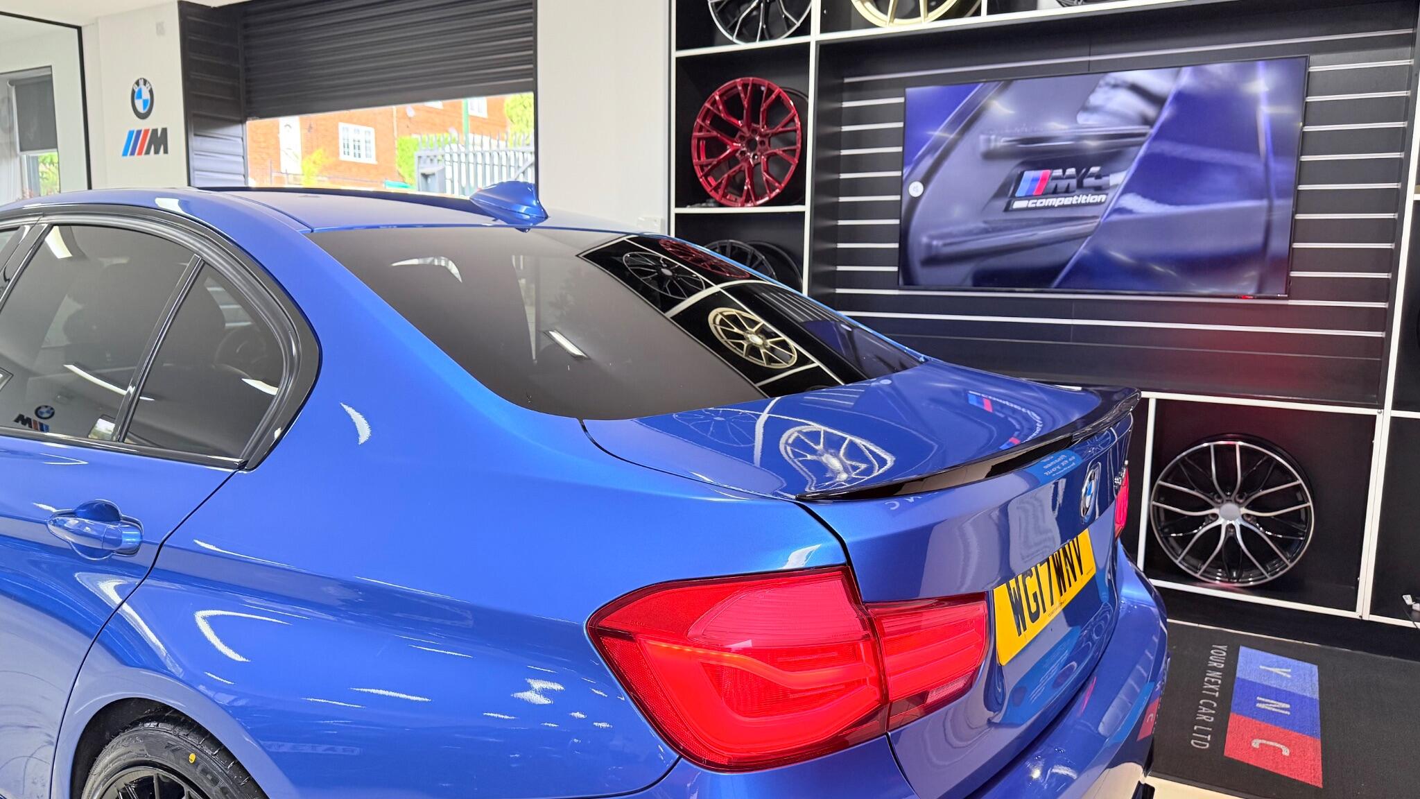 BMW 3 Series view 25