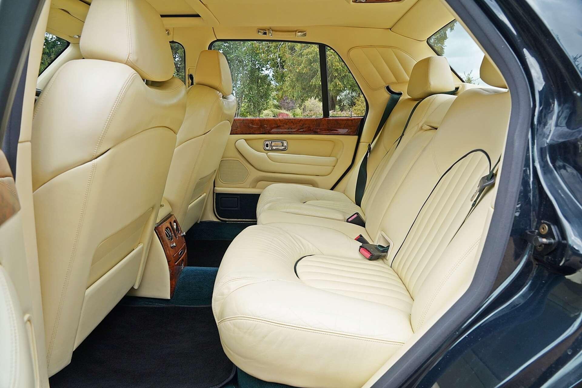 Bentley Arnage view 12
