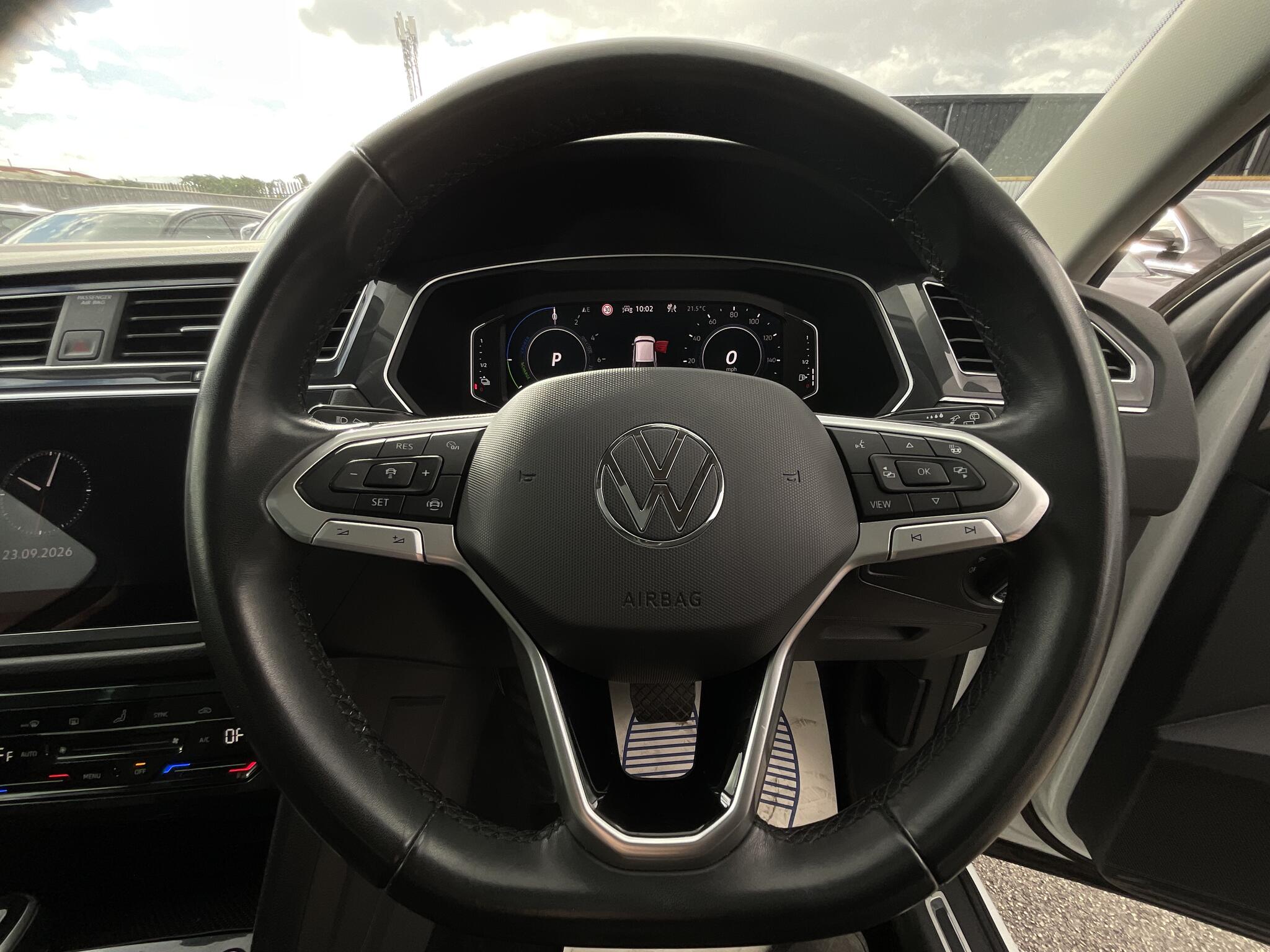 Volkswagen Tiguan view 20