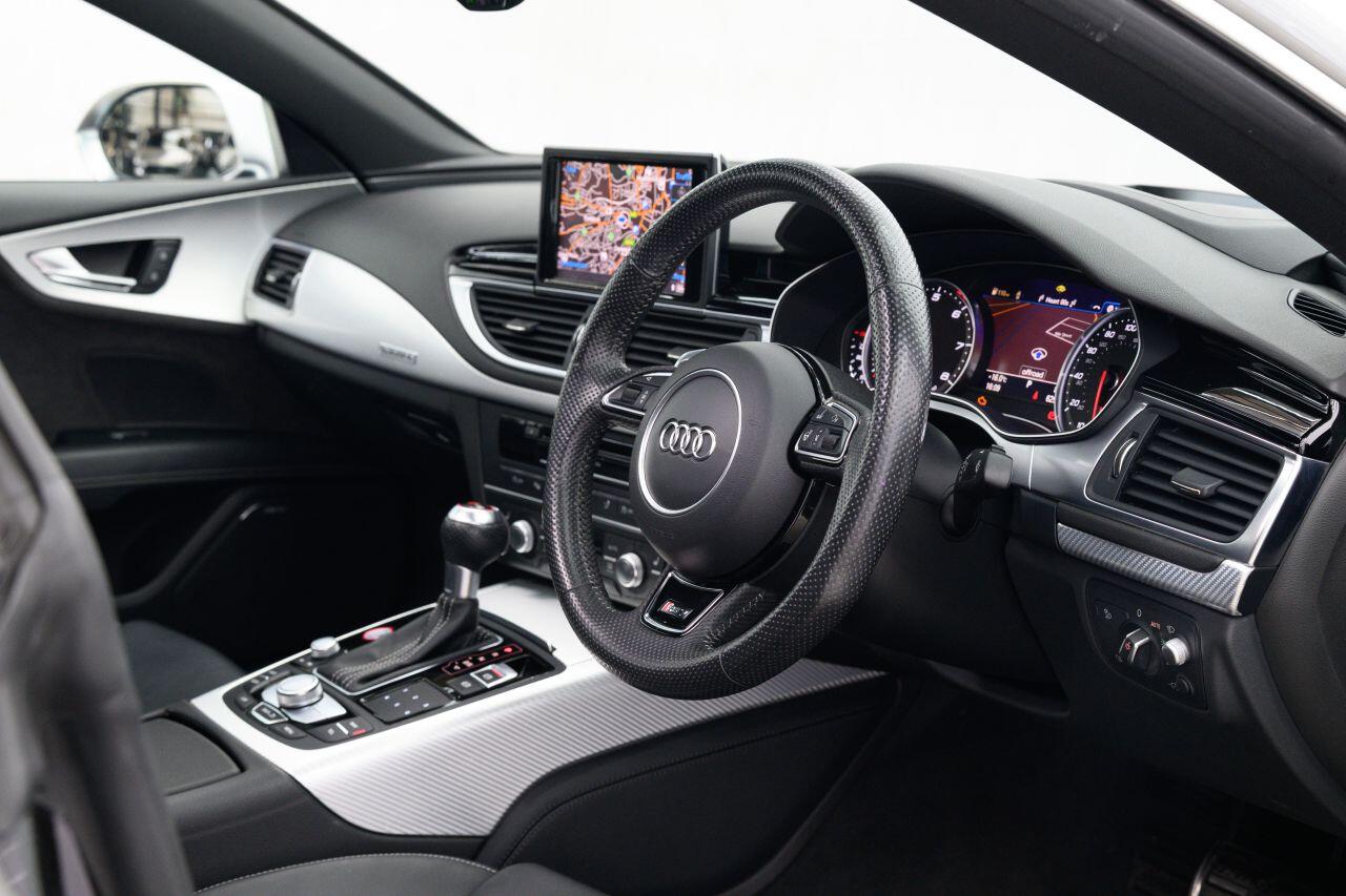 Audi RS7 view 10