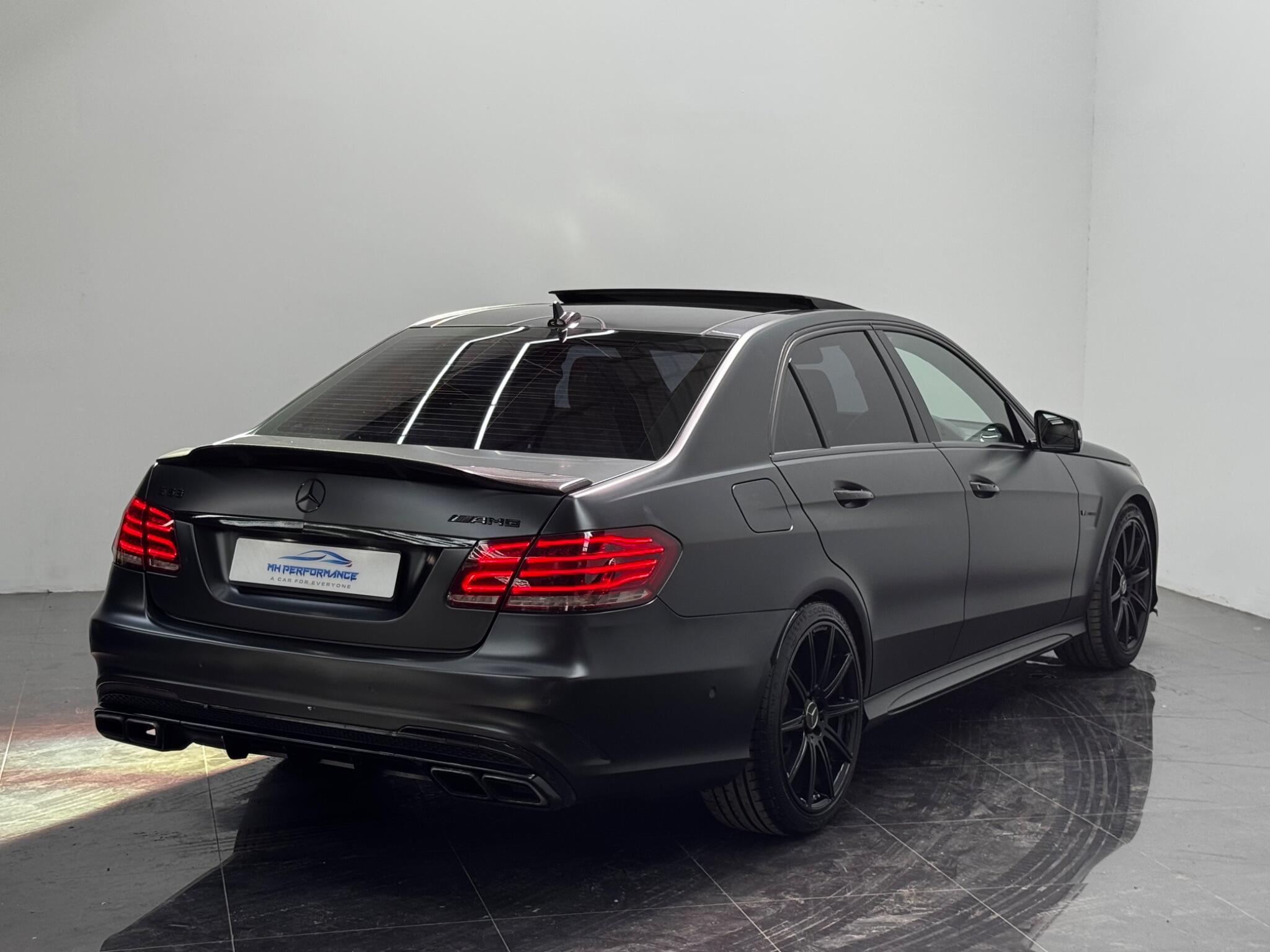 Mercedes-Benz E-Class view 69