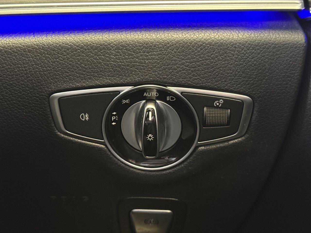 Mercedes-Benz E Class view 42