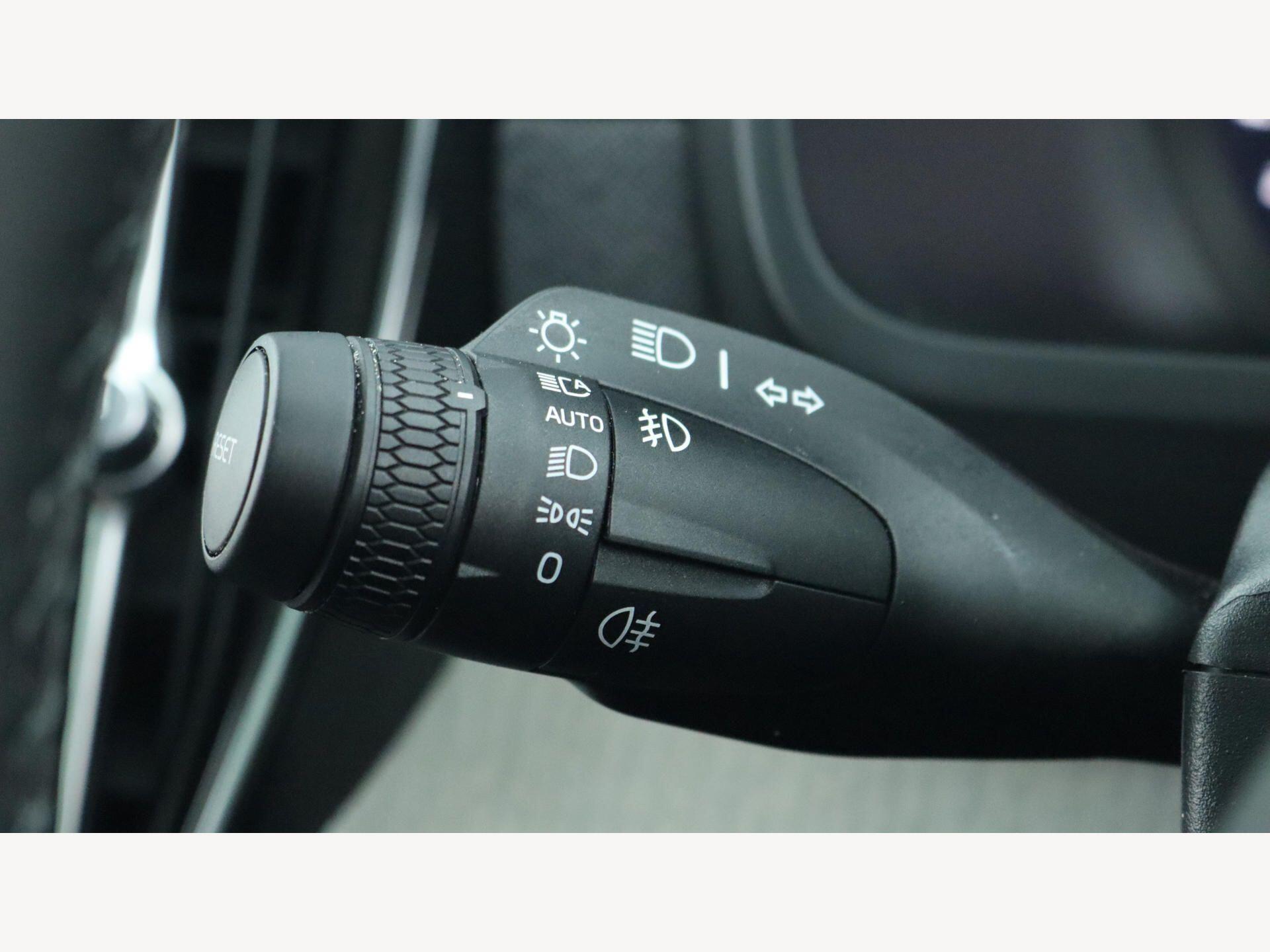 Volvo XC90 view 21