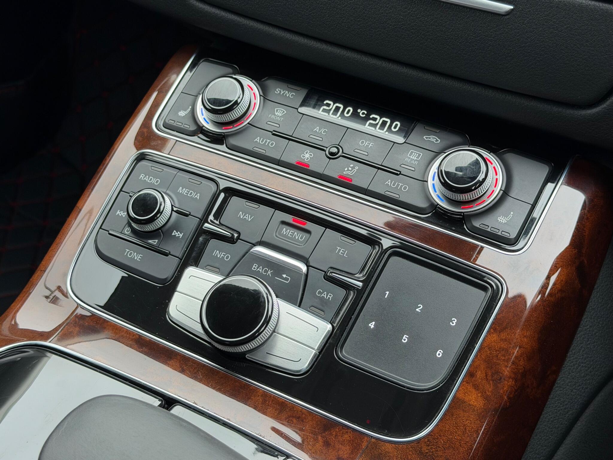 Audi A8 view 38