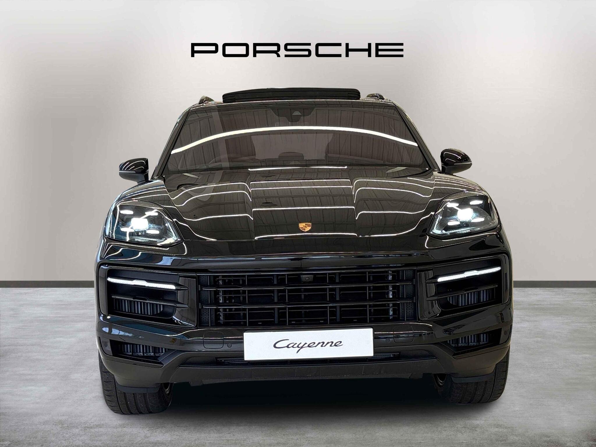 Porsche Cayenne view 2