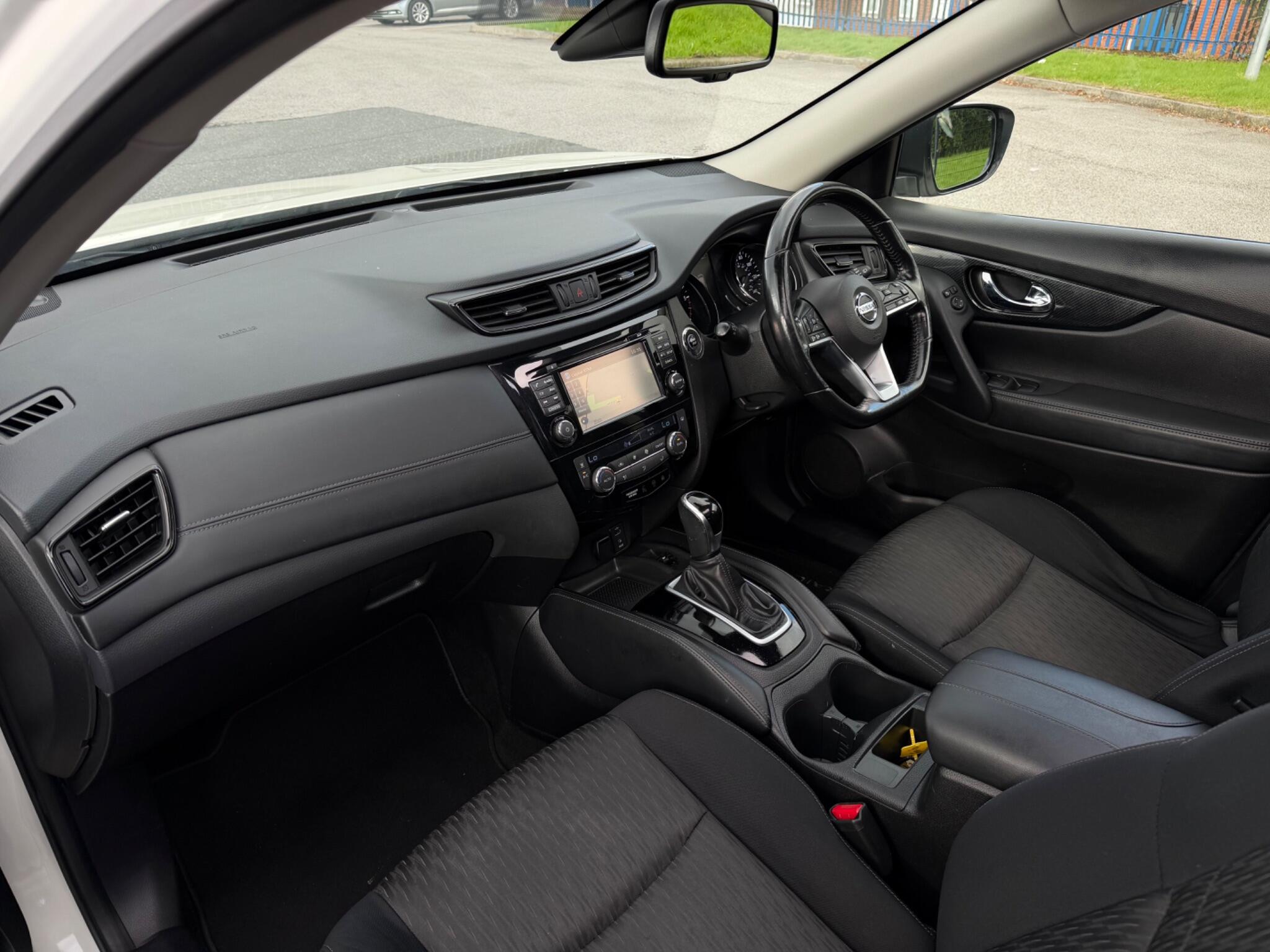 Nissan X-Trail view 15