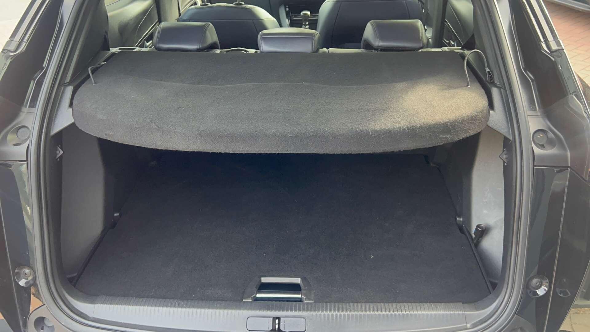 Mercedes-Benz E-Class view 73