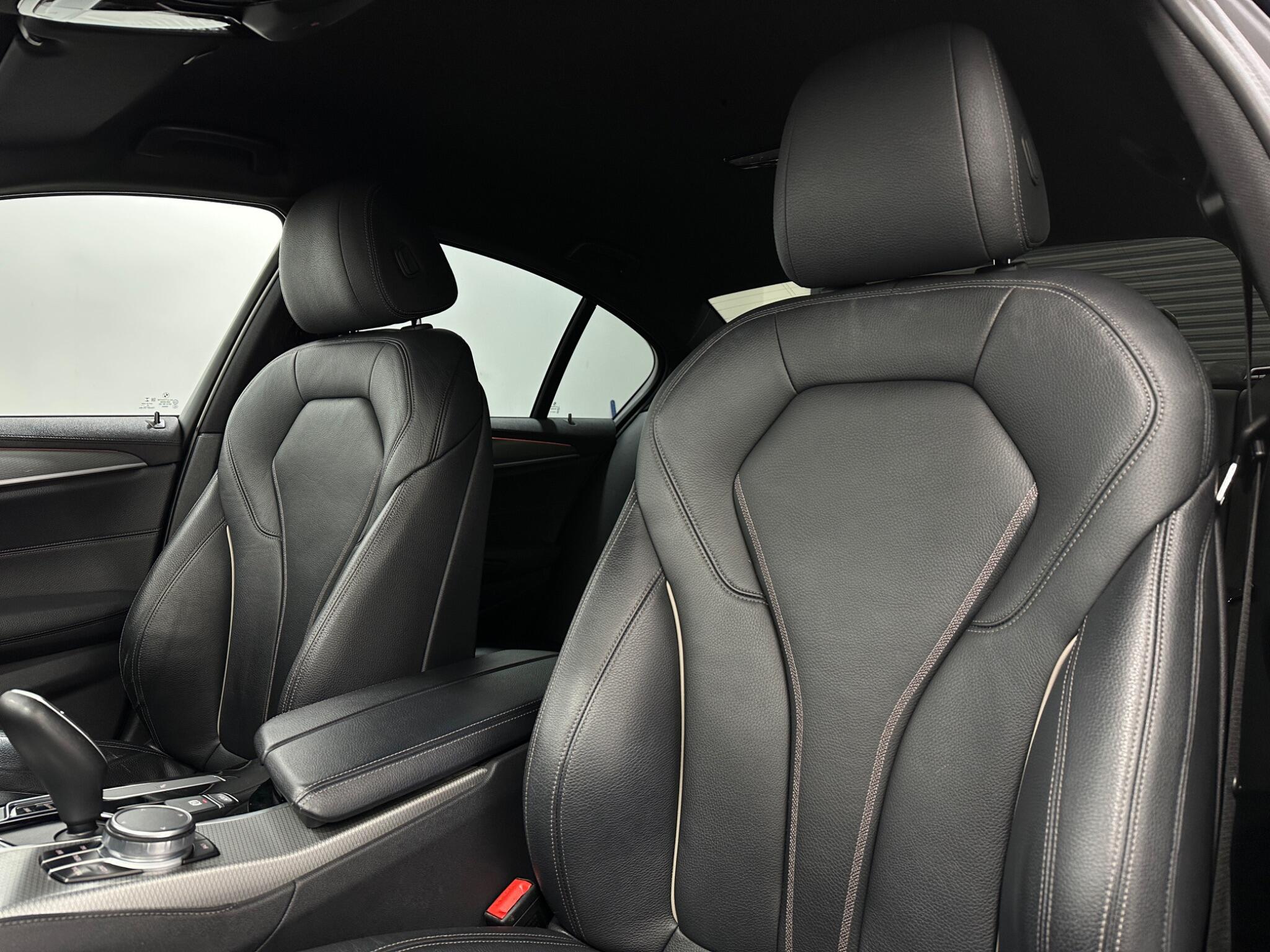 BMW 5 Series view 38