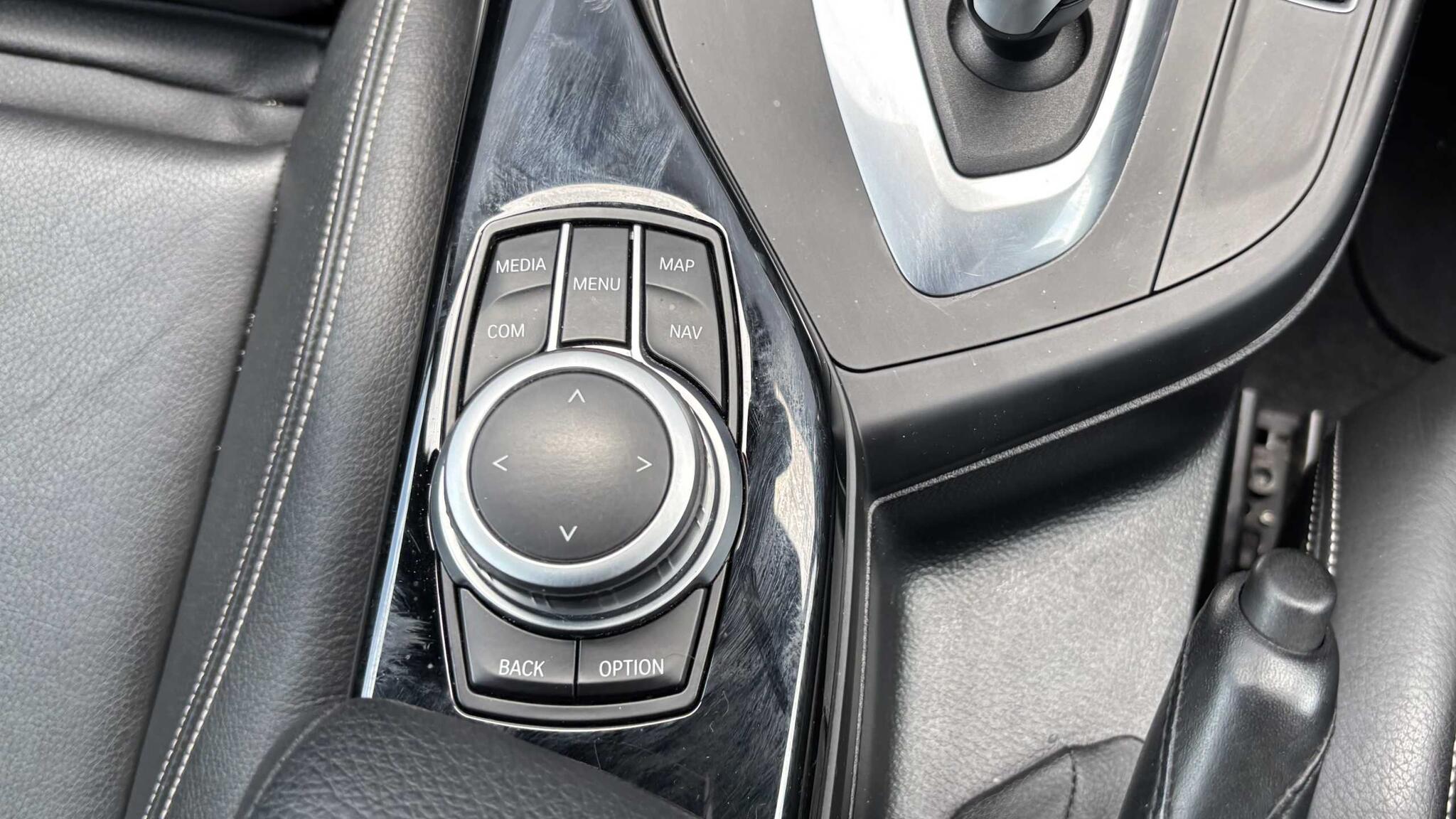 BMW 2 Series view 35