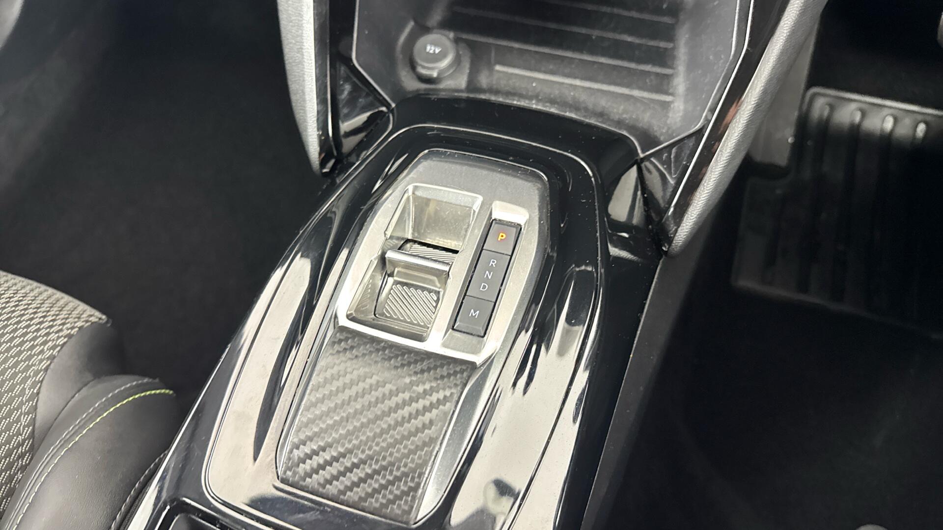 Peugeot 2008 view 38