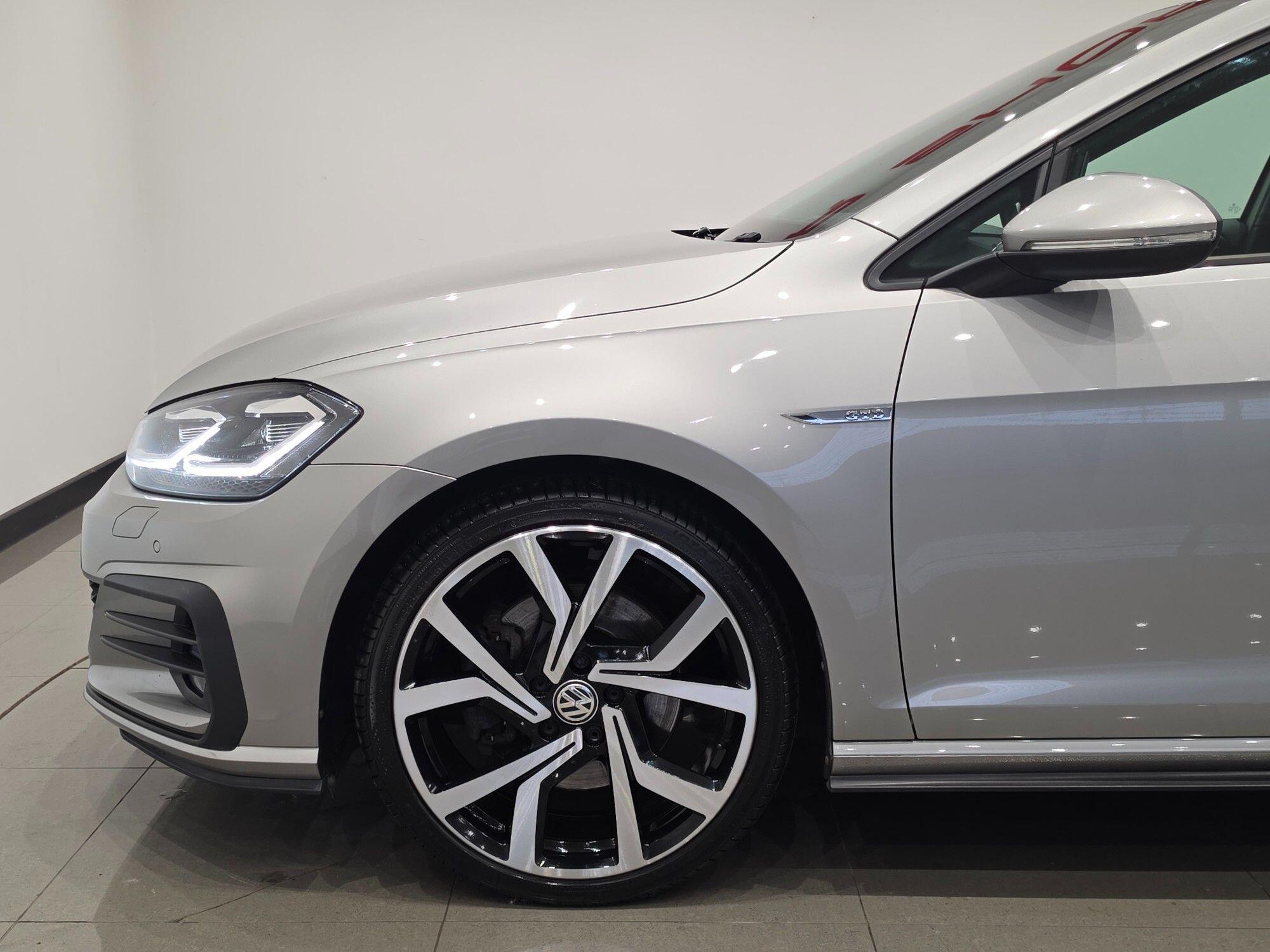 Volkswagen Golf view 68