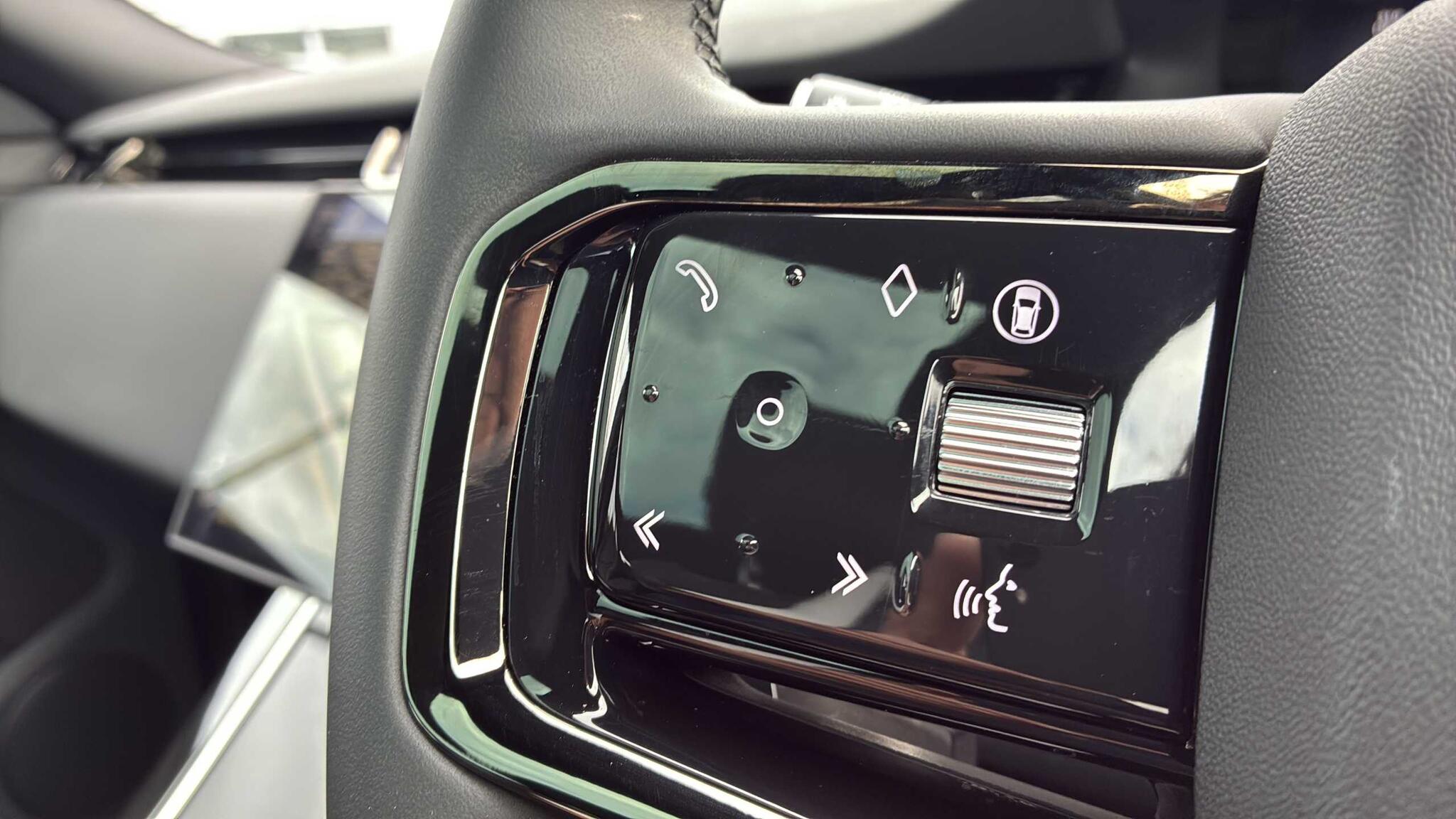 Land Rover Range Rover Evoque view 27