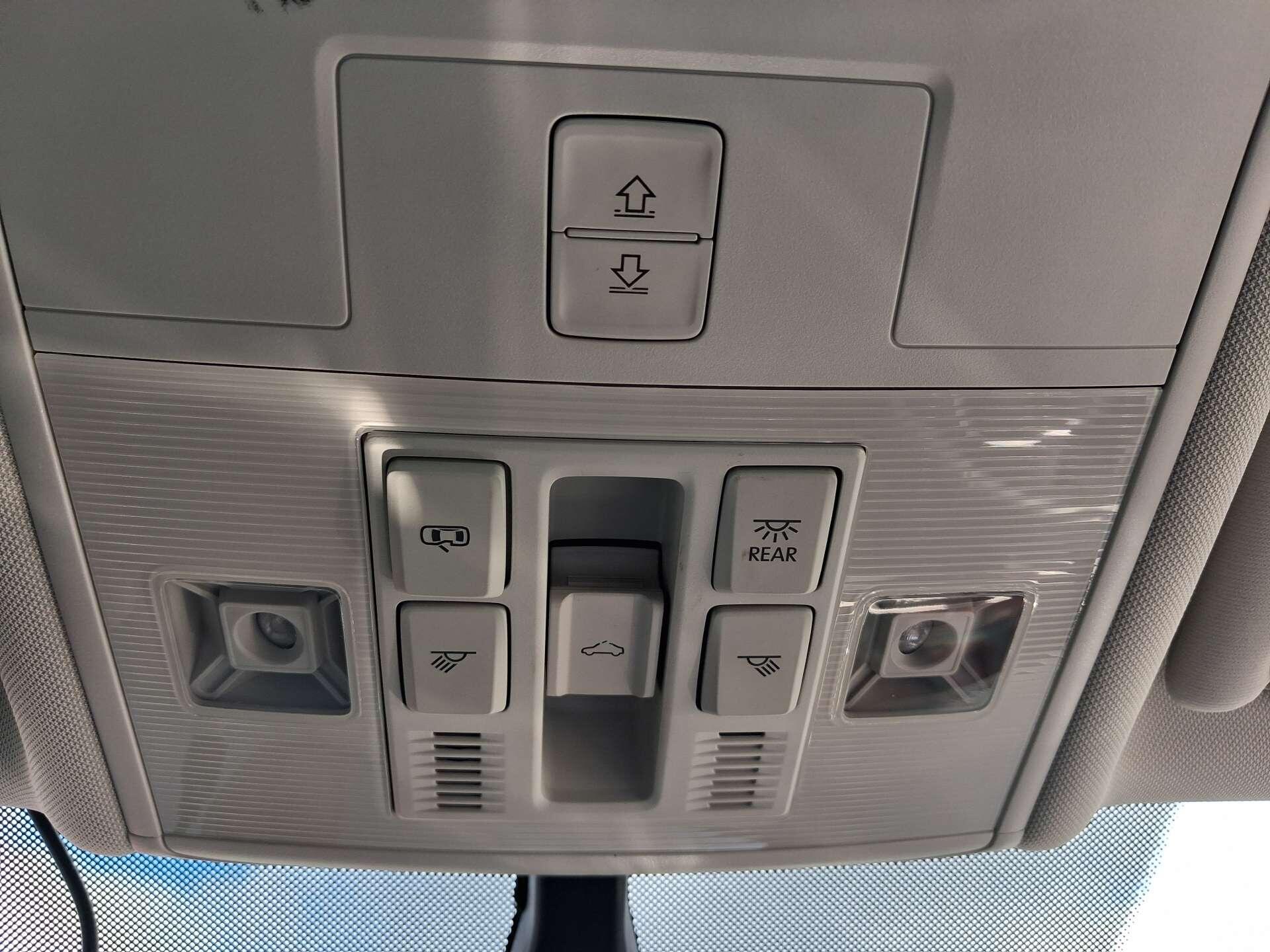 Volkswagen Golf view 34