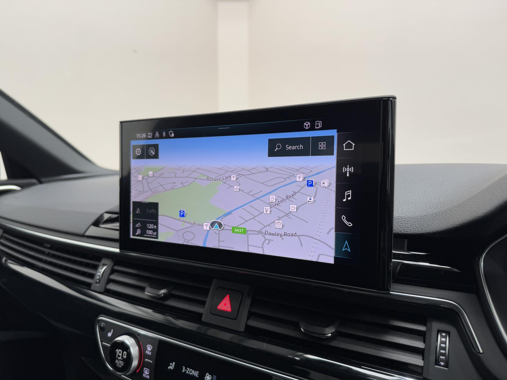 Audi A4 Avant view 21