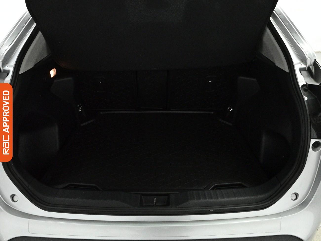 Toyota Yaris Cross view 28