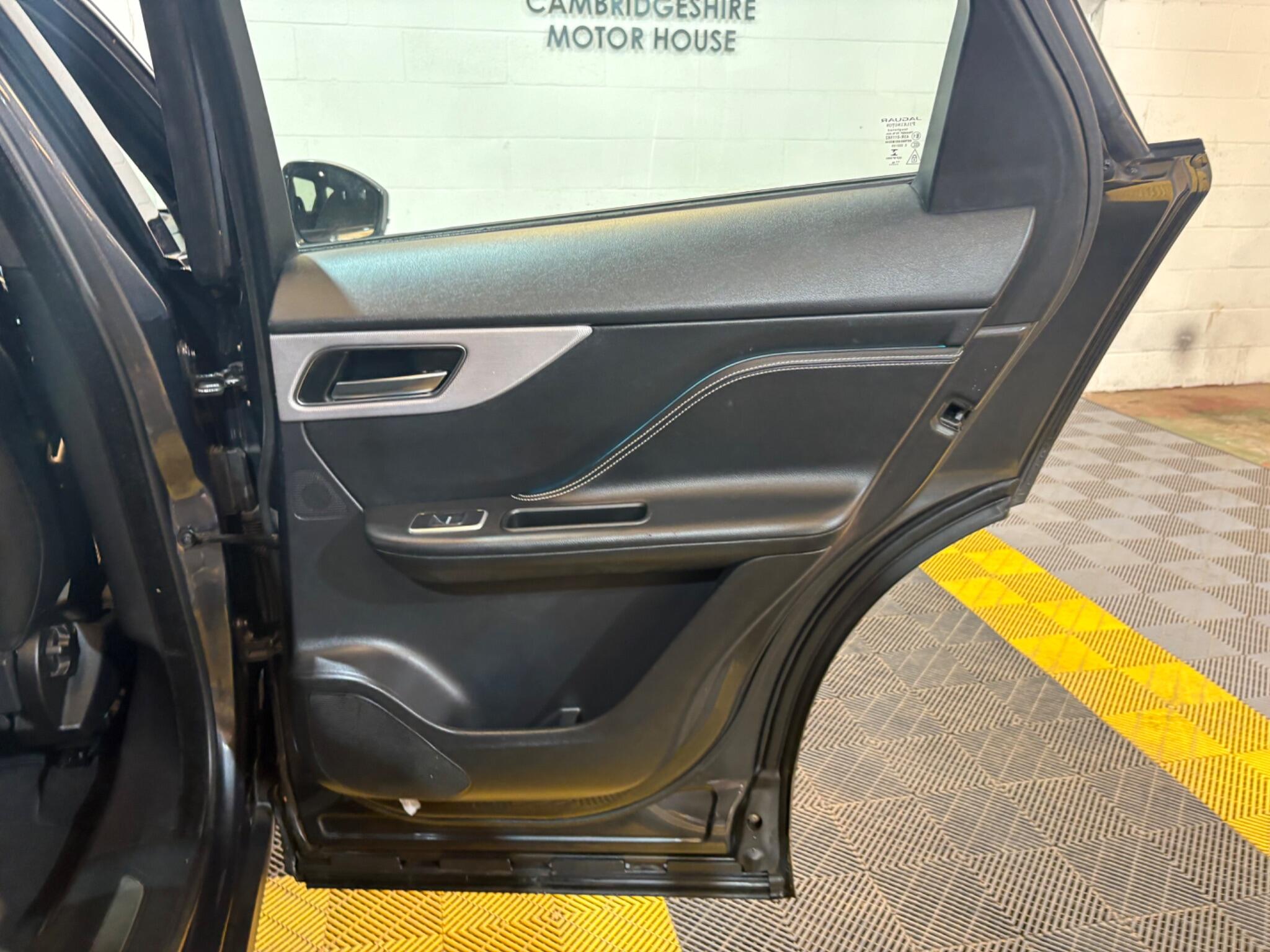 Jaguar F-Pace view 41